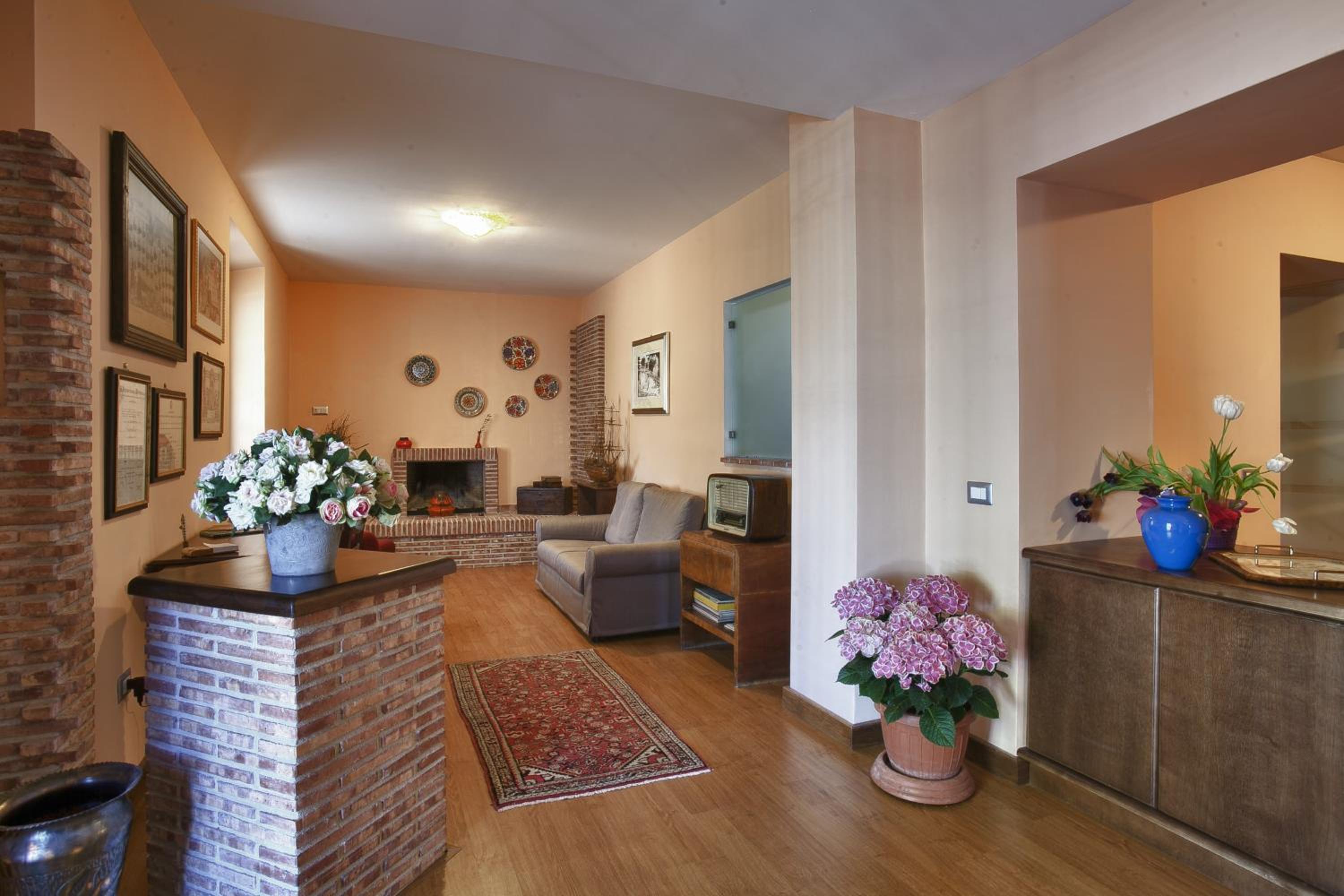 Double Room - Photo 13