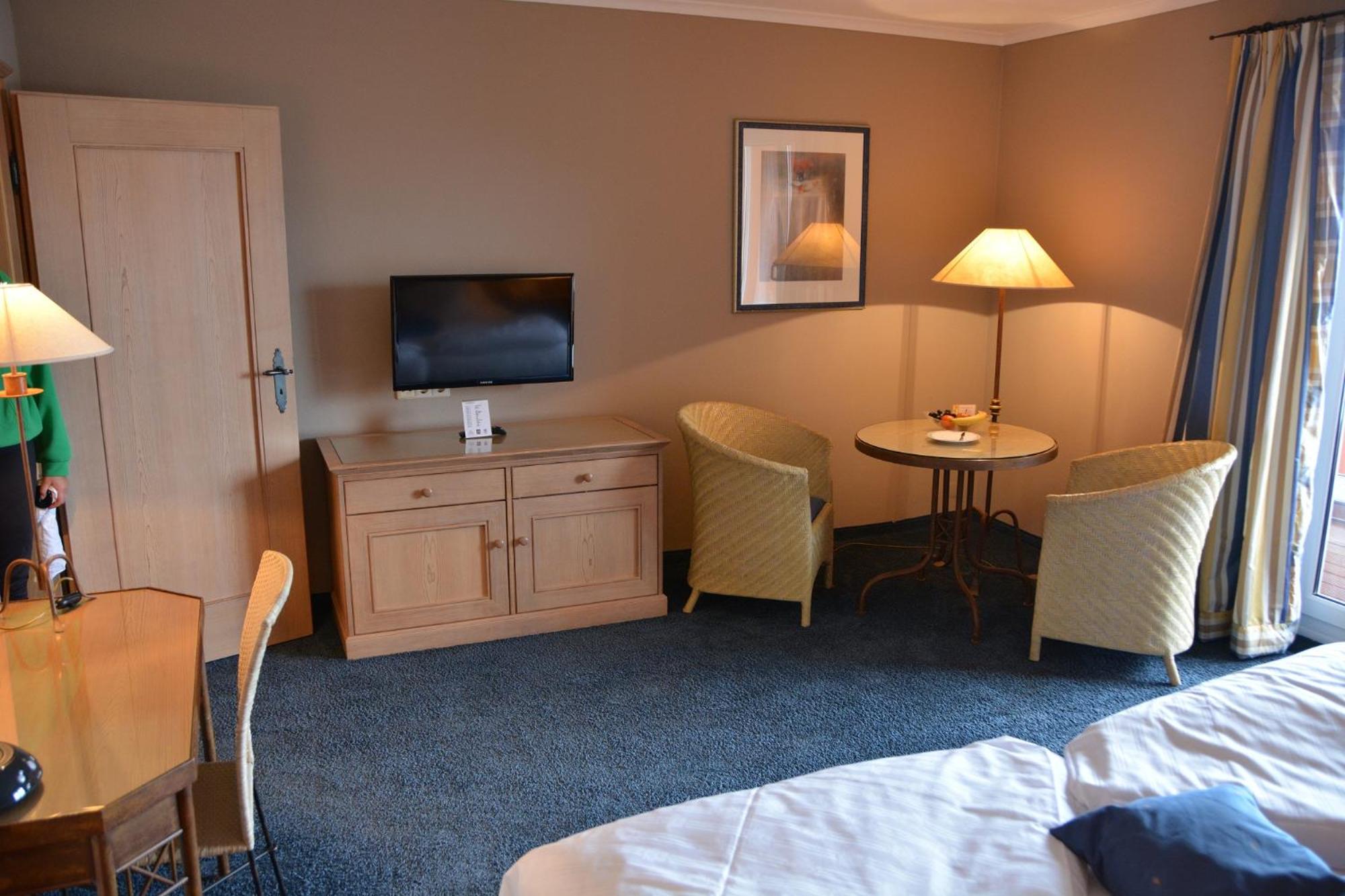 Deluxe Double Room - Photo 9