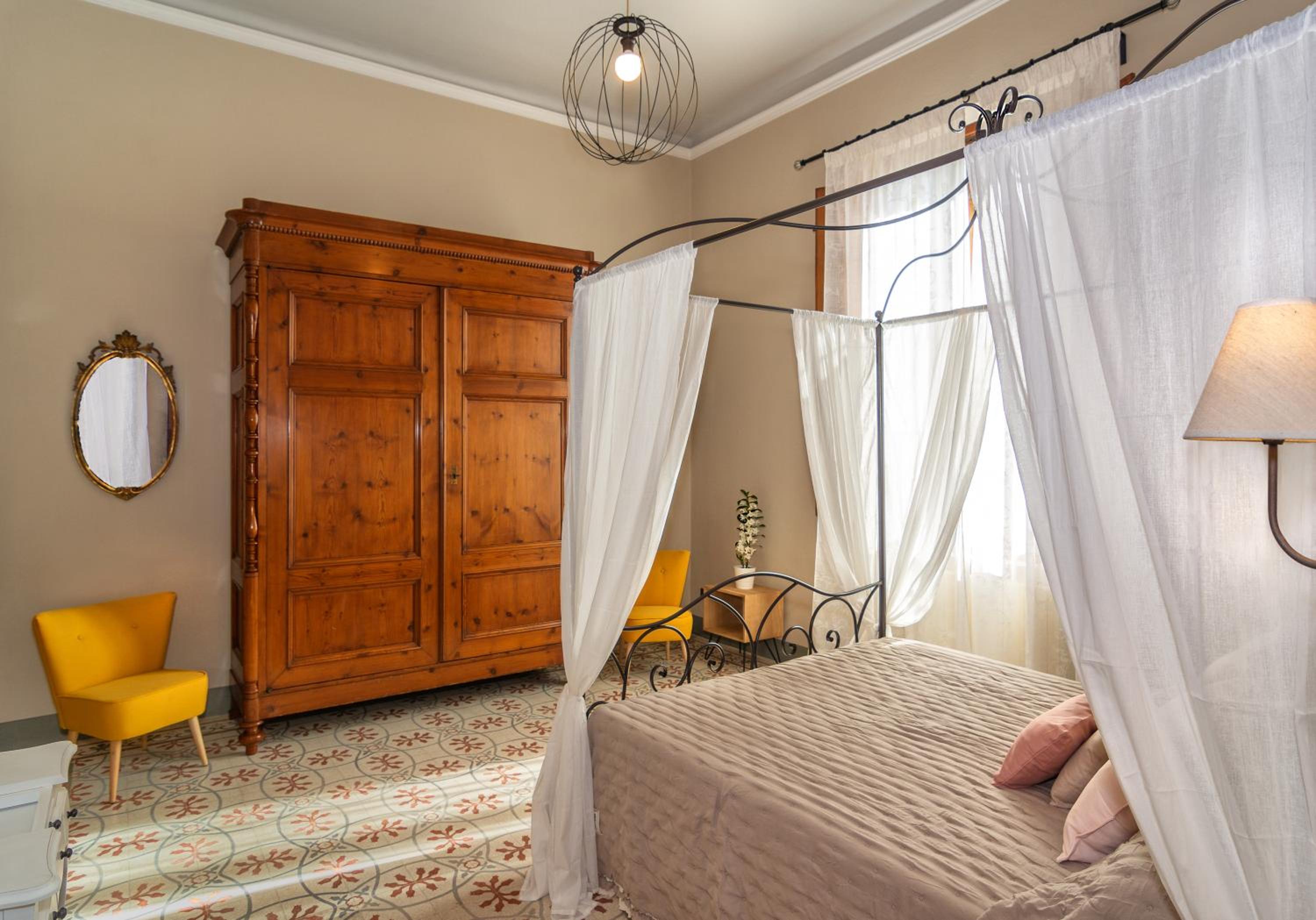 Two-Bedroom Suite - Photo 8