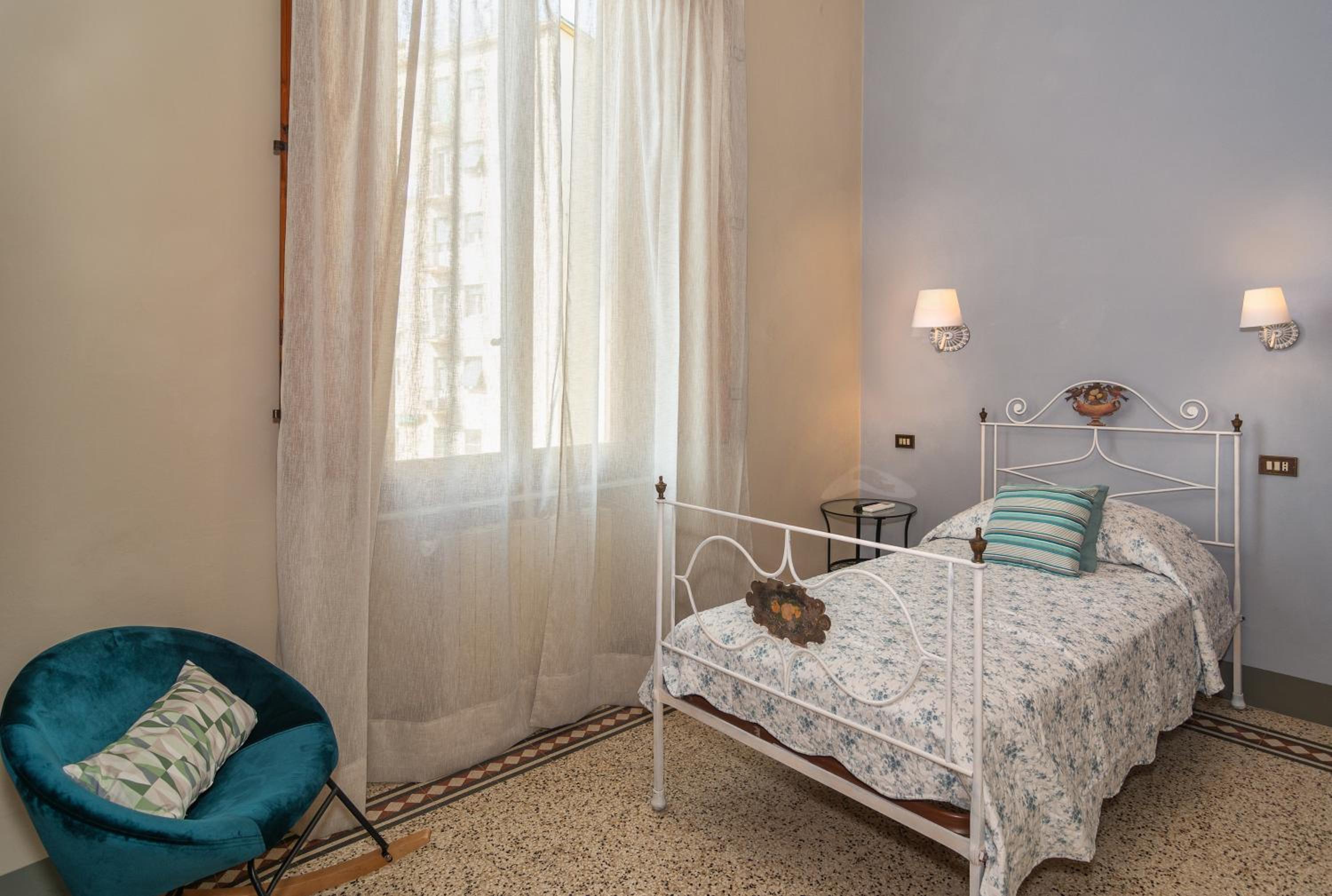 Two-Bedroom Suite - Photo 10