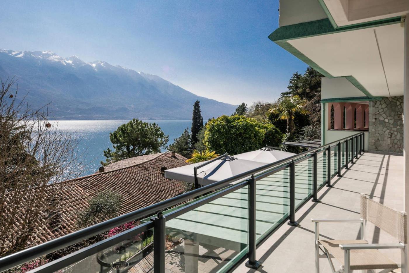 Luxury Double or Twin Room with Lake View photo 2