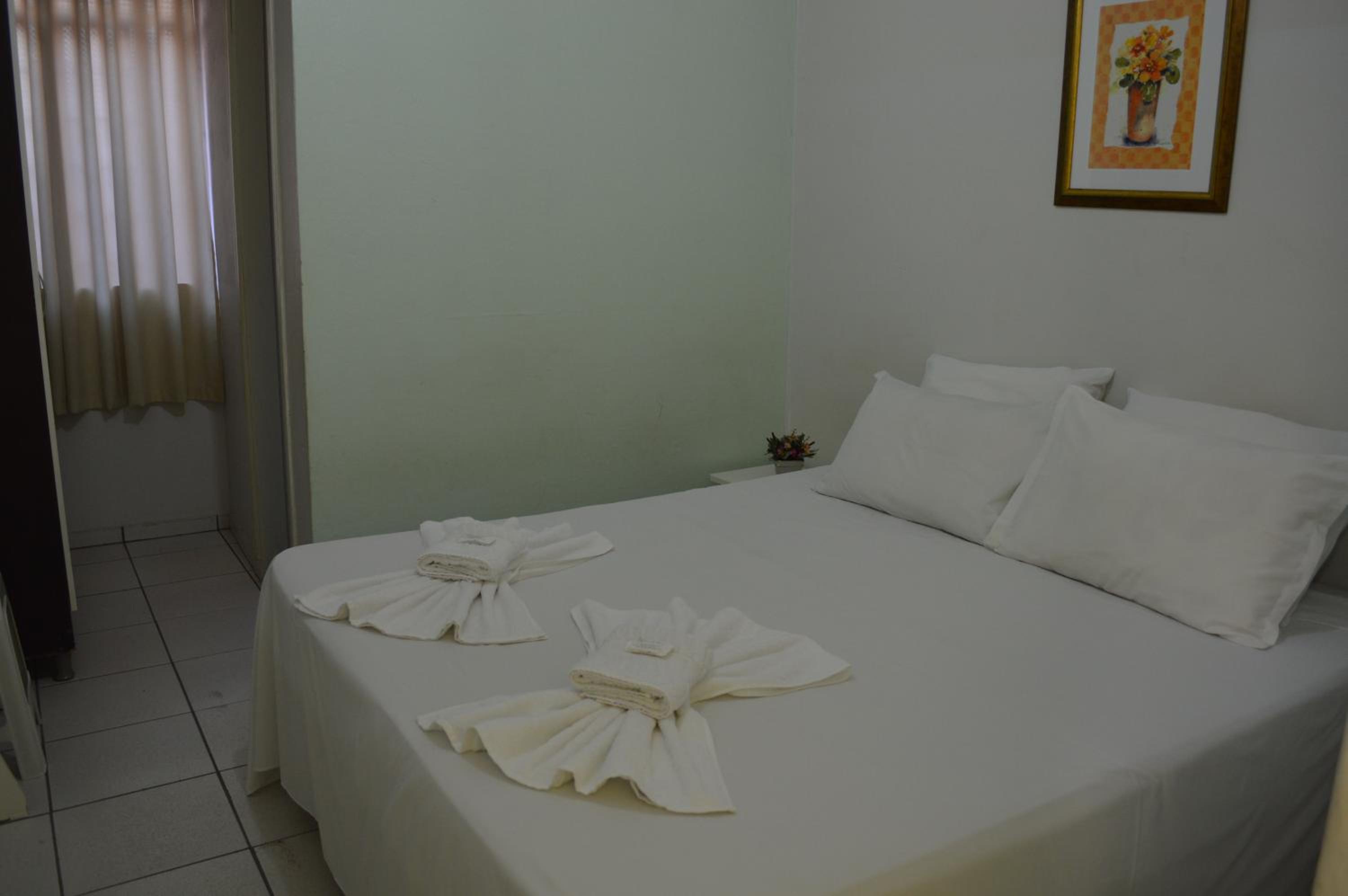 Deluxe Room with Air Conditioning photo 3