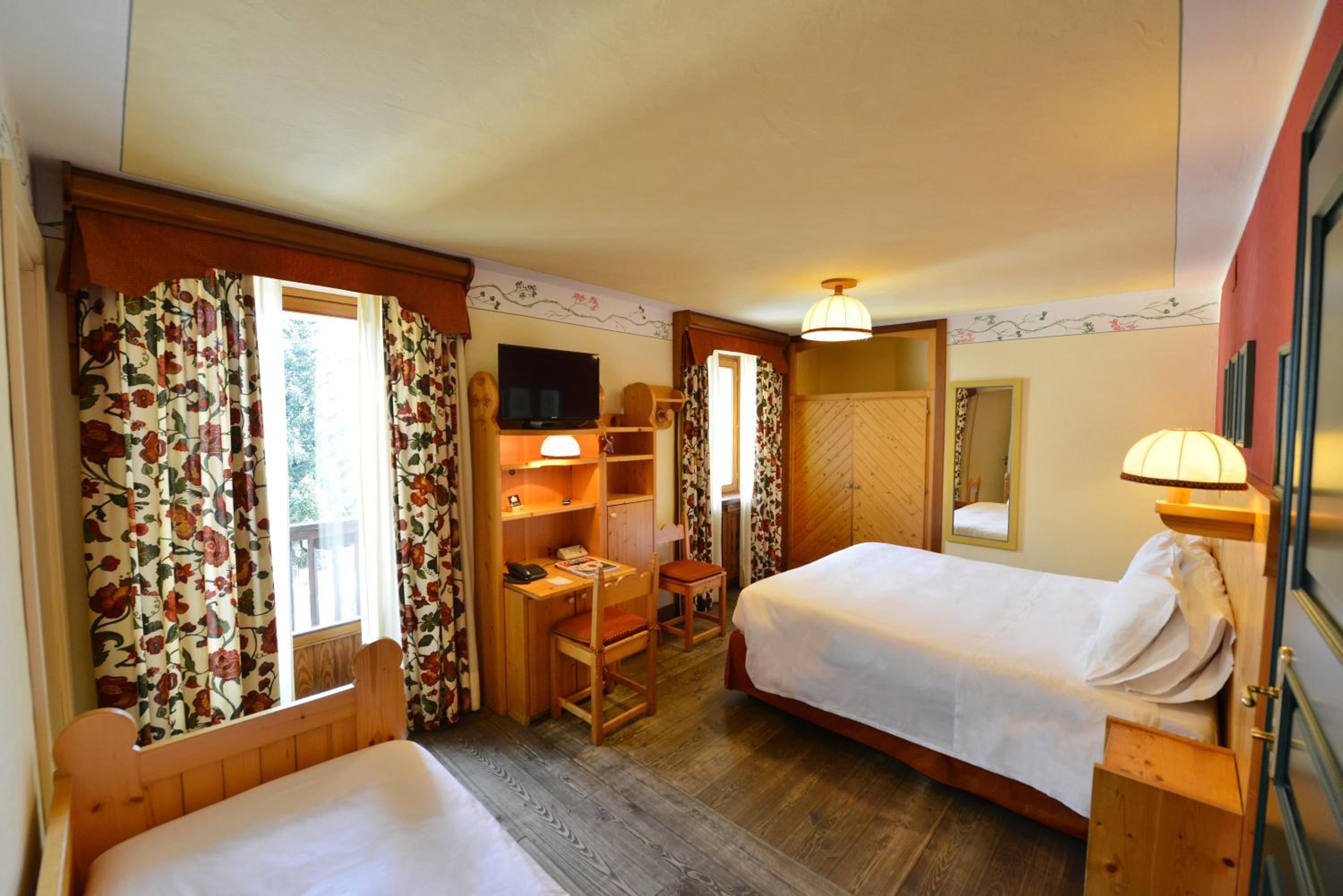 Triple Room with Balcony - Photo 1