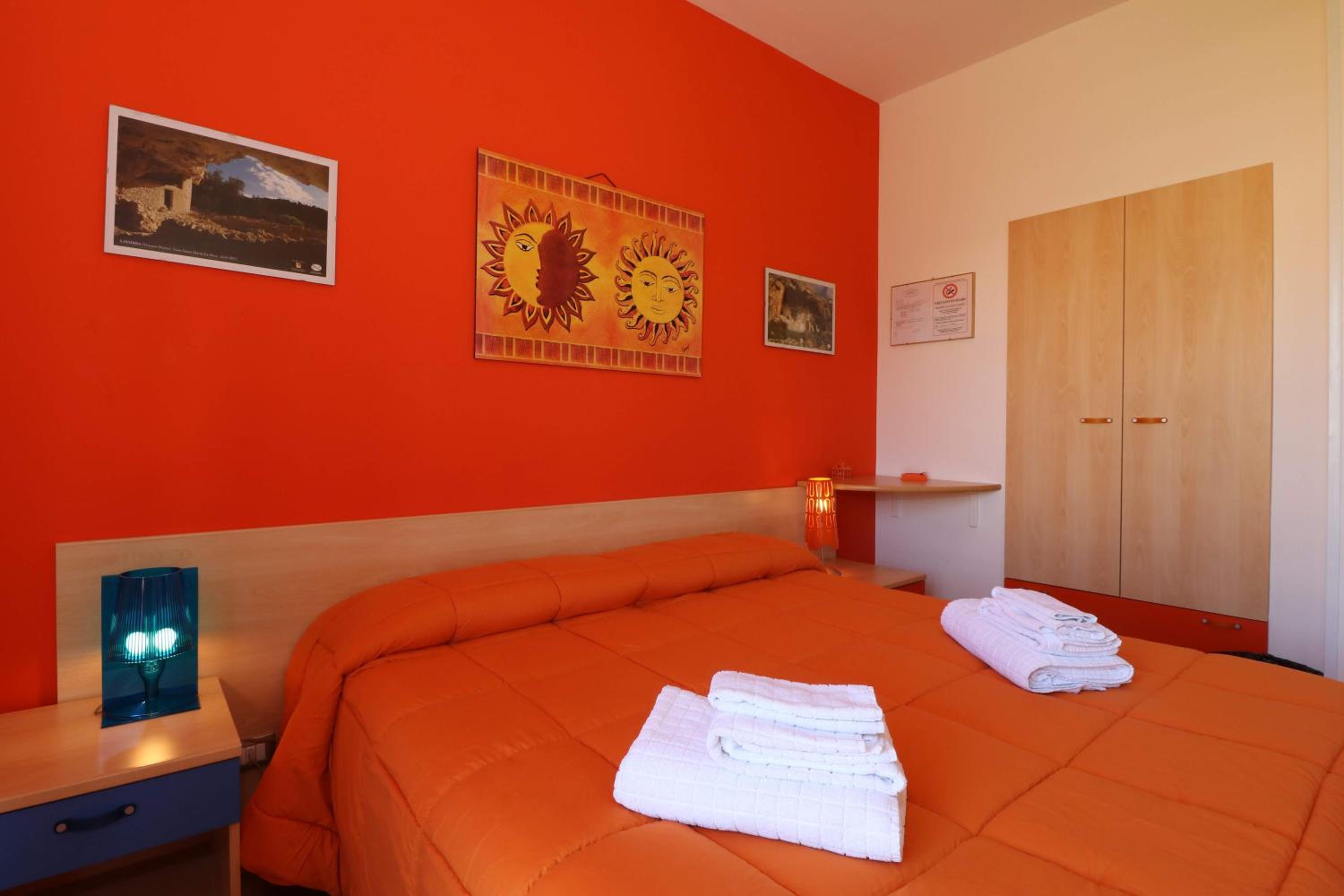 Double or Twin Room photo 2