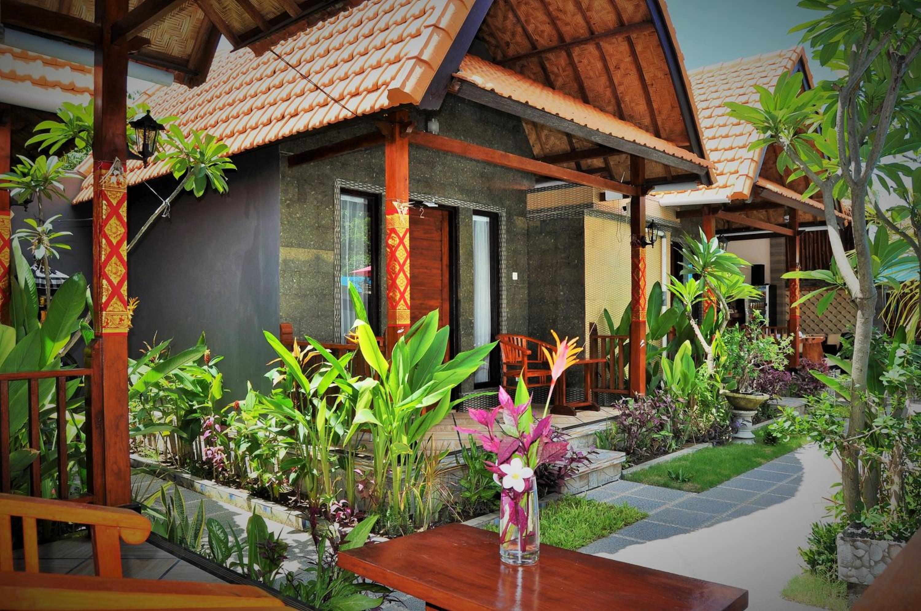 Deluxe Bungalow with Garden View photo 2