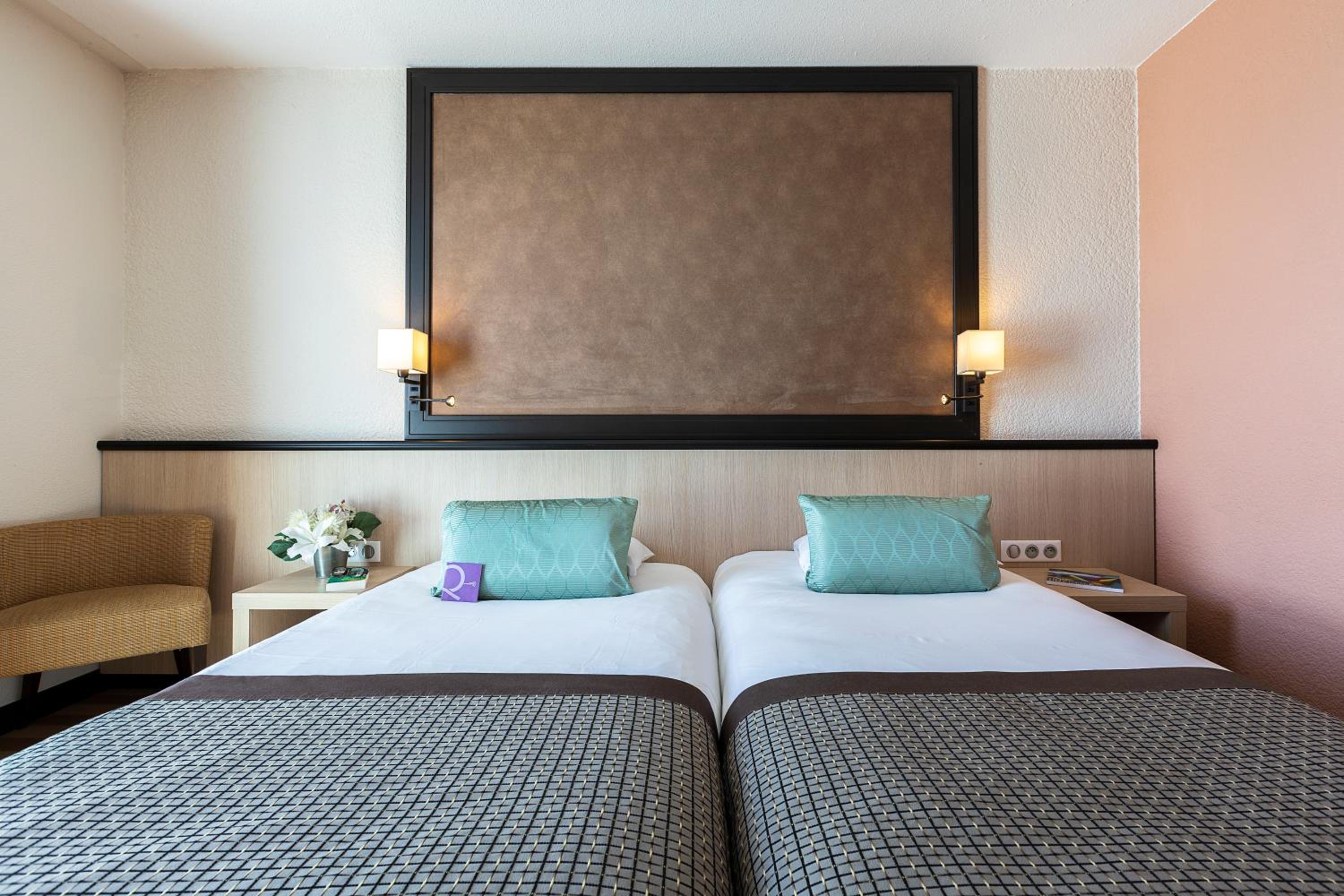 Superior Room with Two Twin Beds - Photo 1