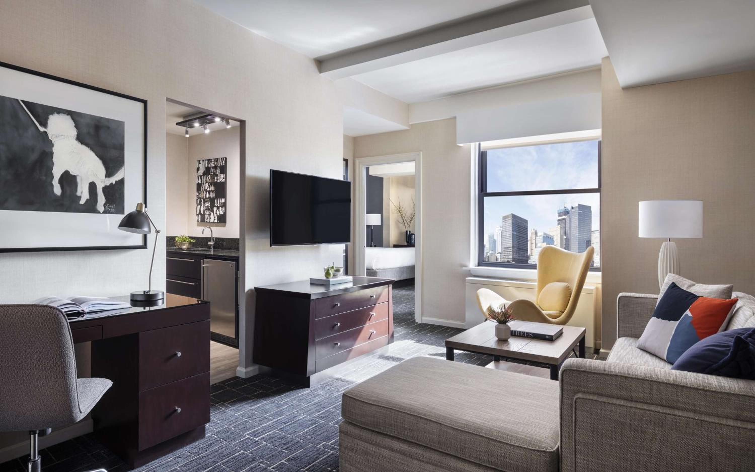 Deluxe One-Bedroom Suite