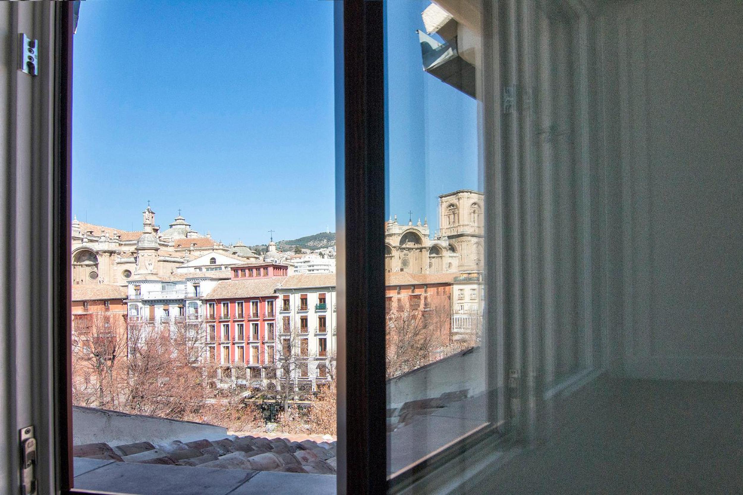 Penthouse Apartment - Photo 25