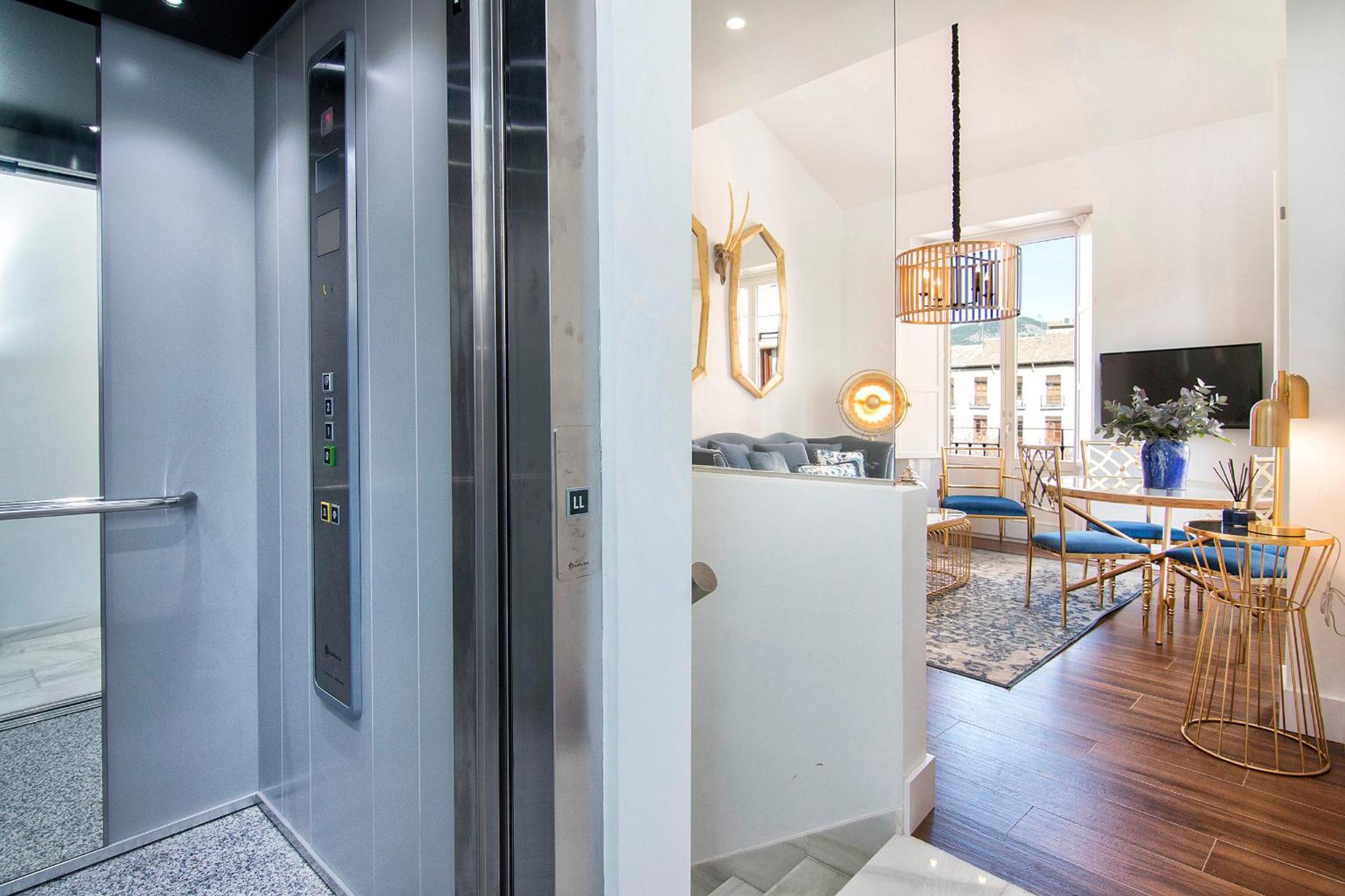 Penthouse Apartment - Photo 8