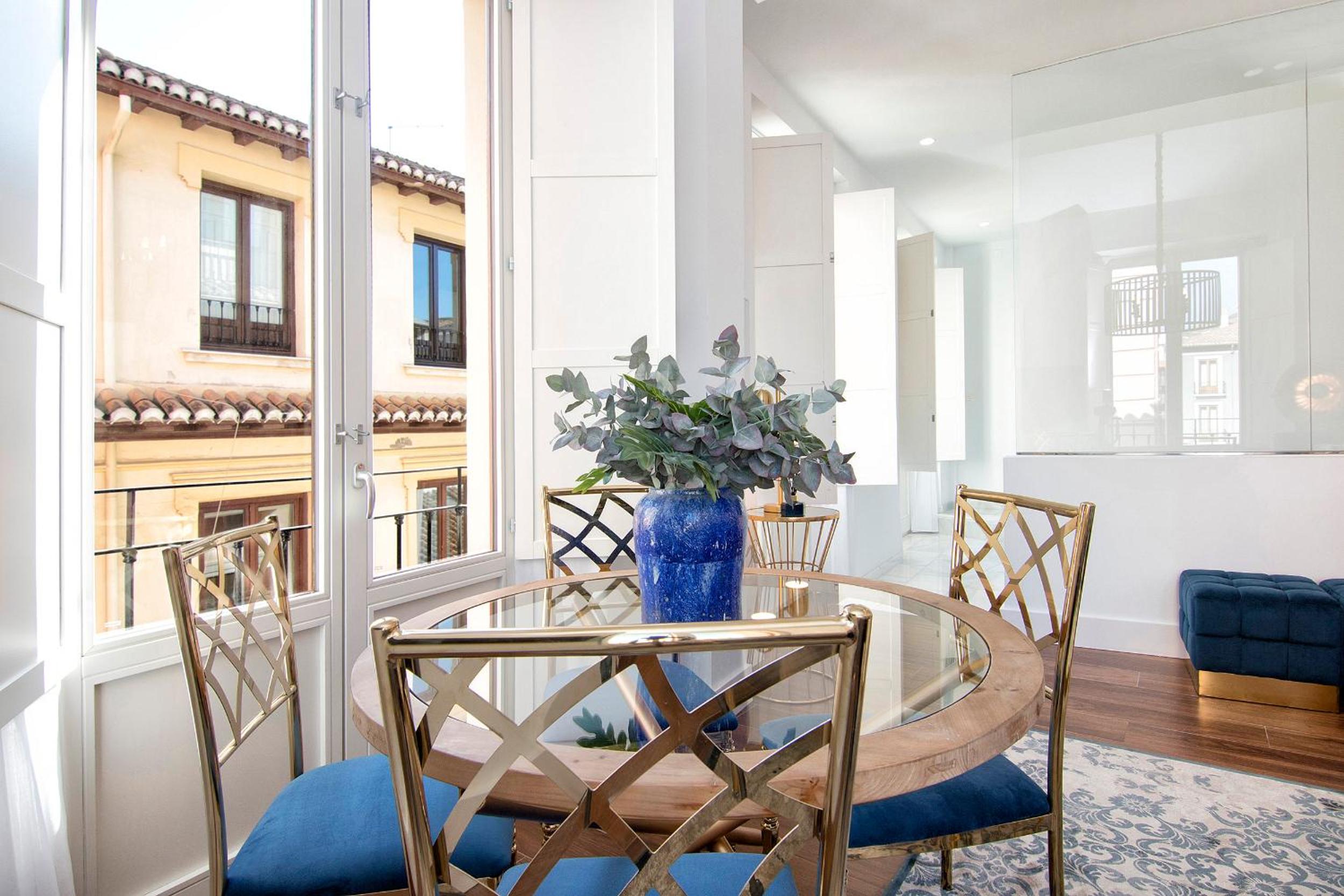 Penthouse Apartment - Photo 7