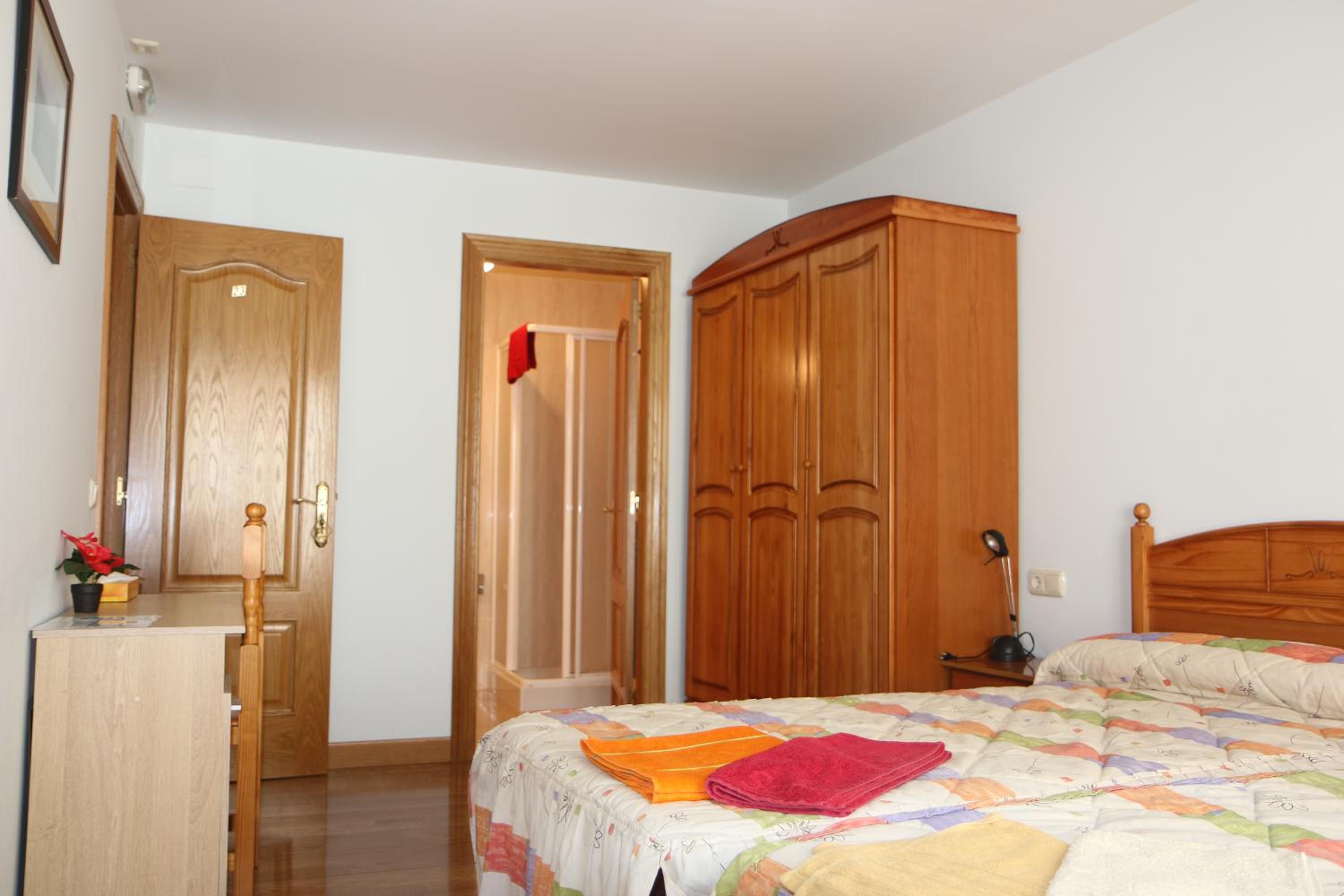 Habitación Doble con Baño Privado
