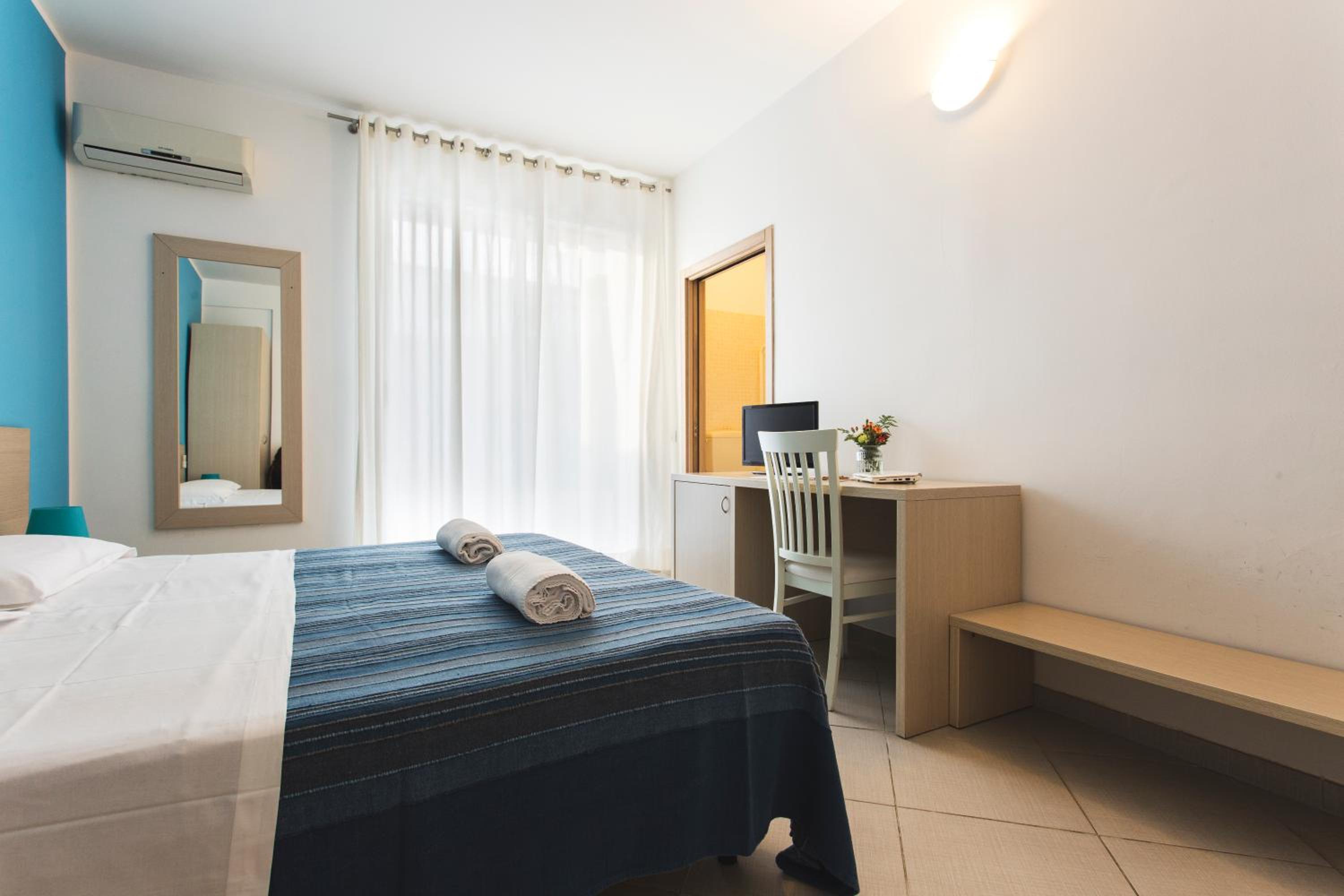 Double or Twin Room photo 1