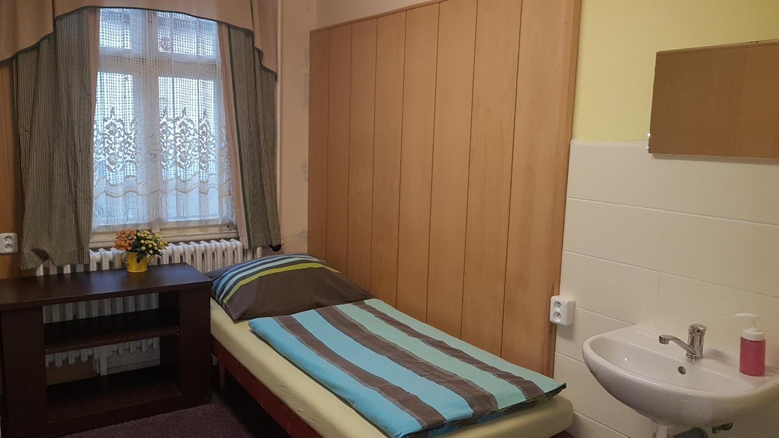 Double or Twin Room with Shared Bathroom photo 2