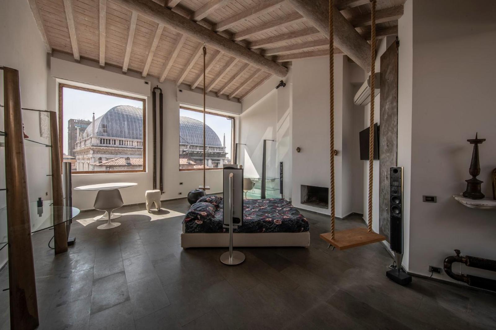 One-Bedroom Apartment - Photo 9