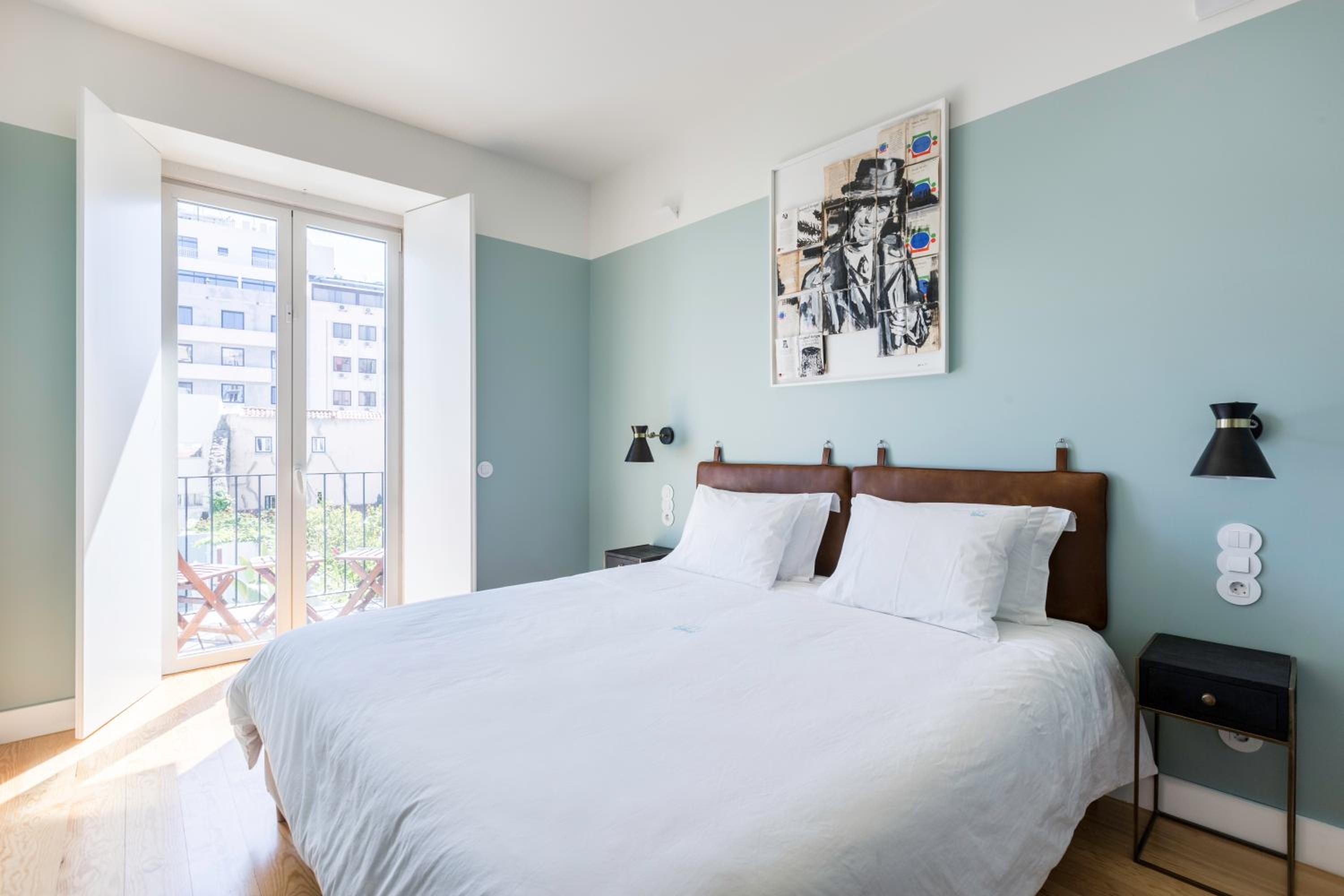 One-Bedroom Apartment with Balcony photo 1