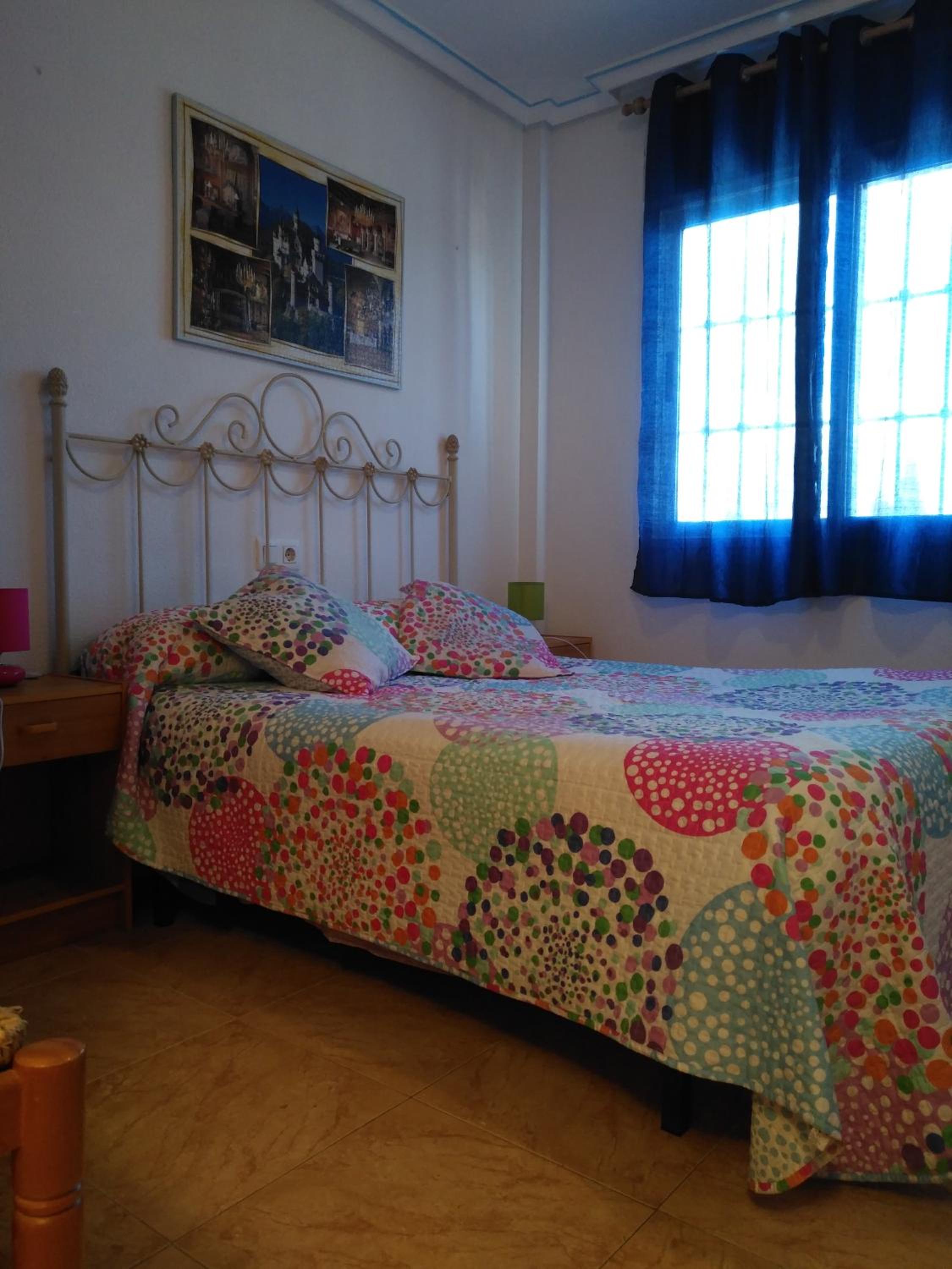 Double Room with Shared Bathroom photo 3