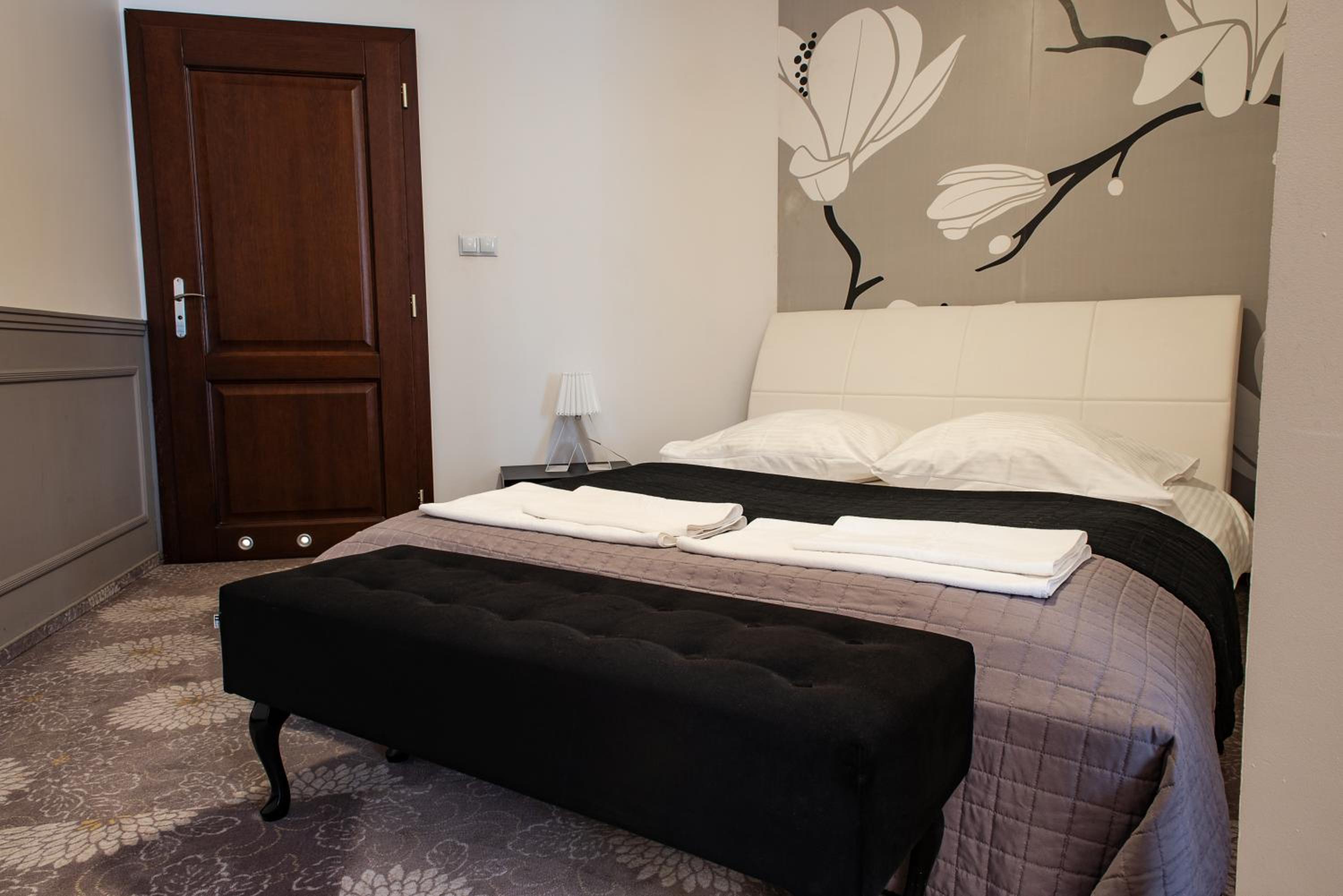 Deluxe Double Room with Shower photo 1