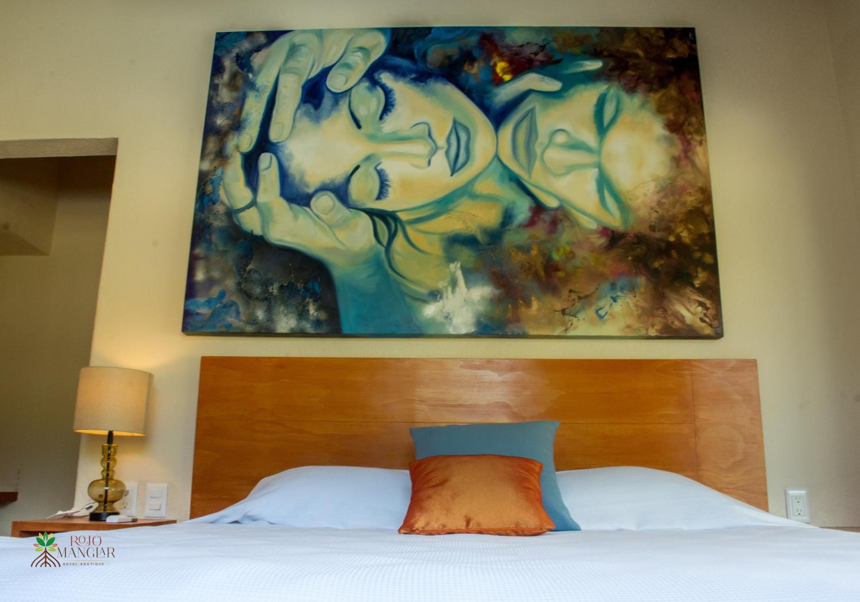 Double Room with Pool View - Photo 4
