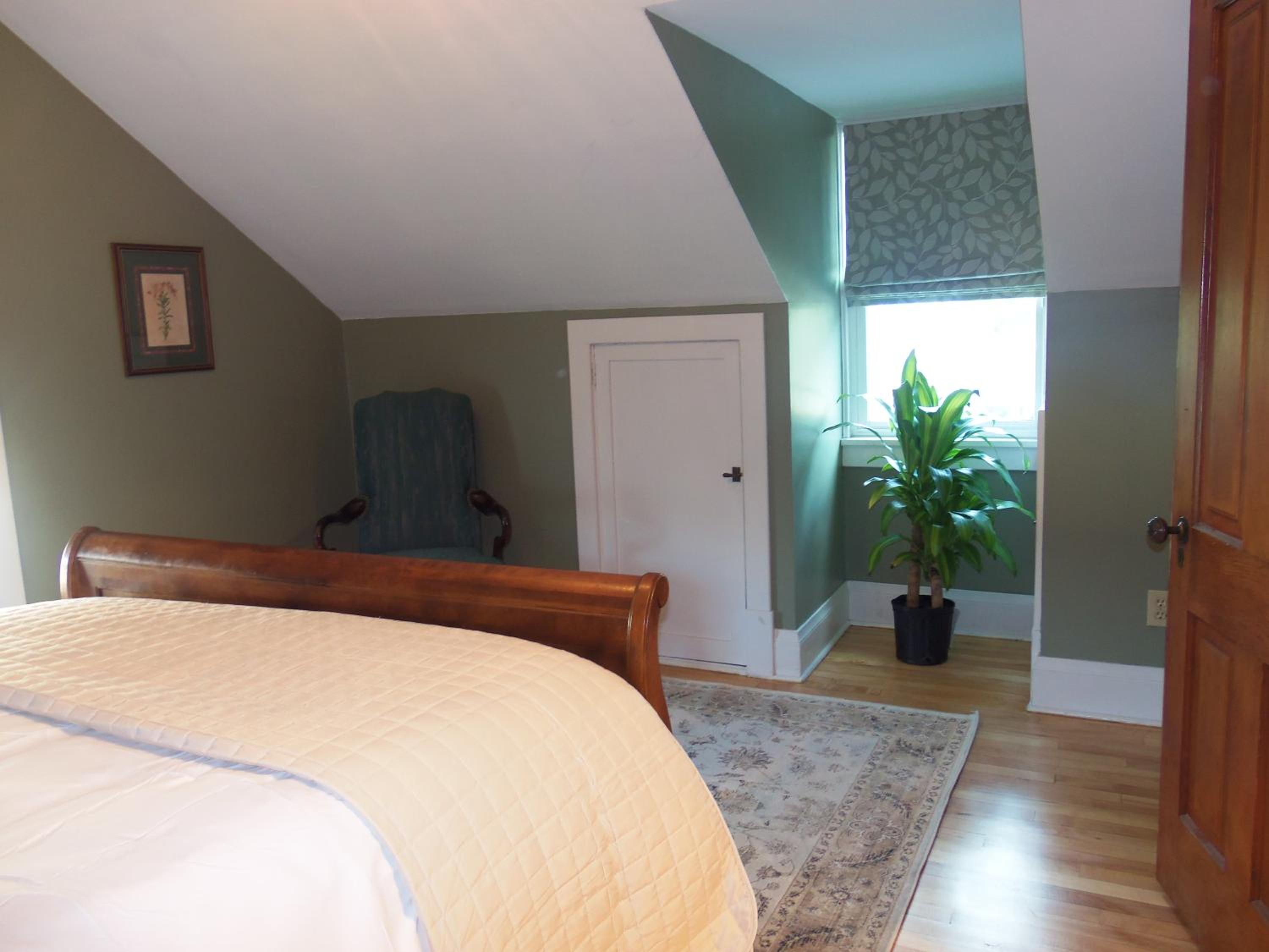 Deluxe Suite with Spa Bath photo 2