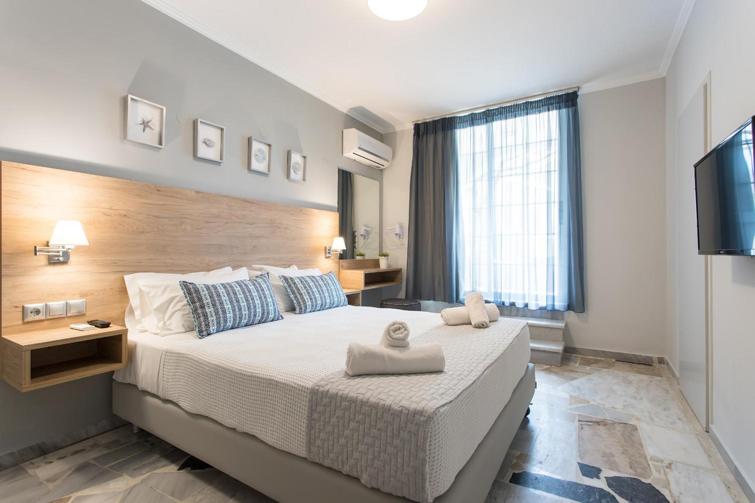 Deluxe Two-Bedroom Apartment with Garden View photo 3