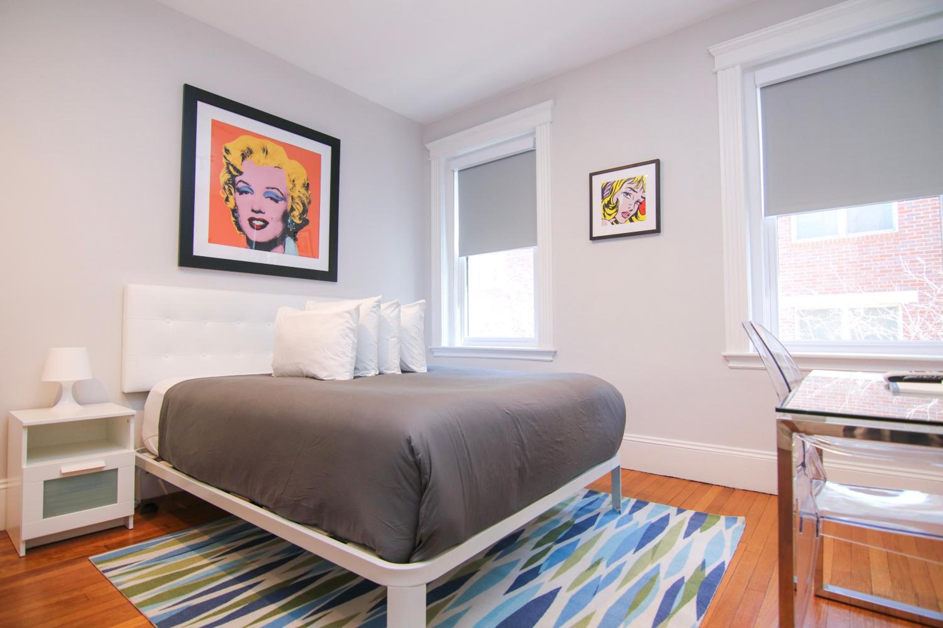 One-Bedroom Apartment - Photo 14