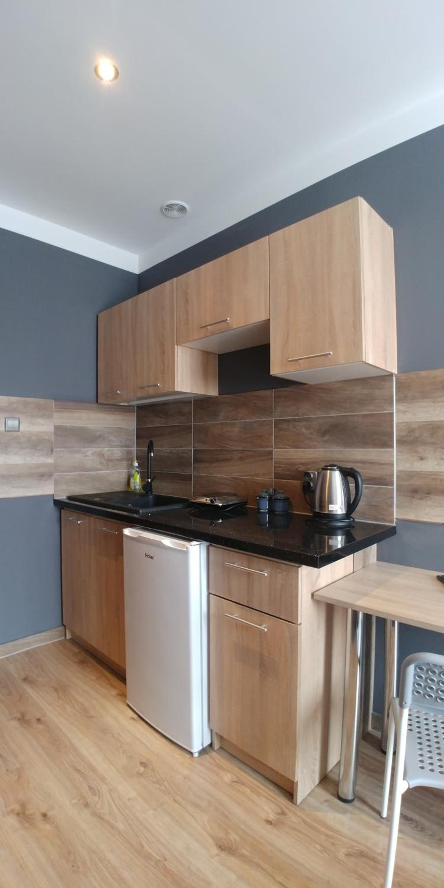 Double Room with Private Bathroom - Photo 19