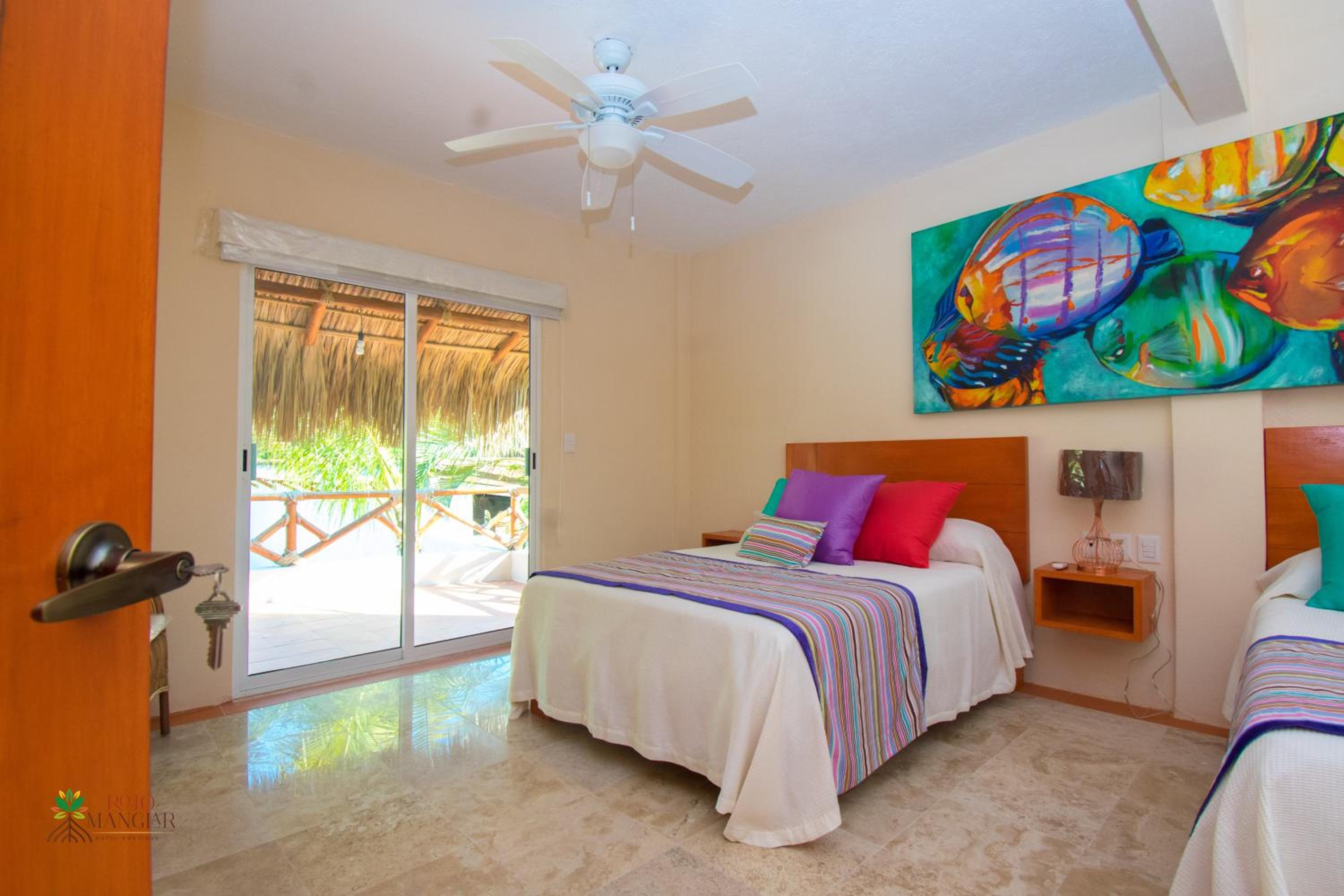 Double Room with Garden View - Photo 8
