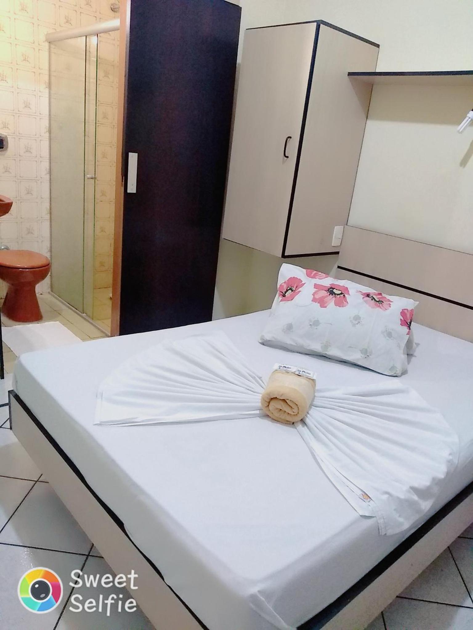 Double or Twin Room with Private Bathroom photo 1