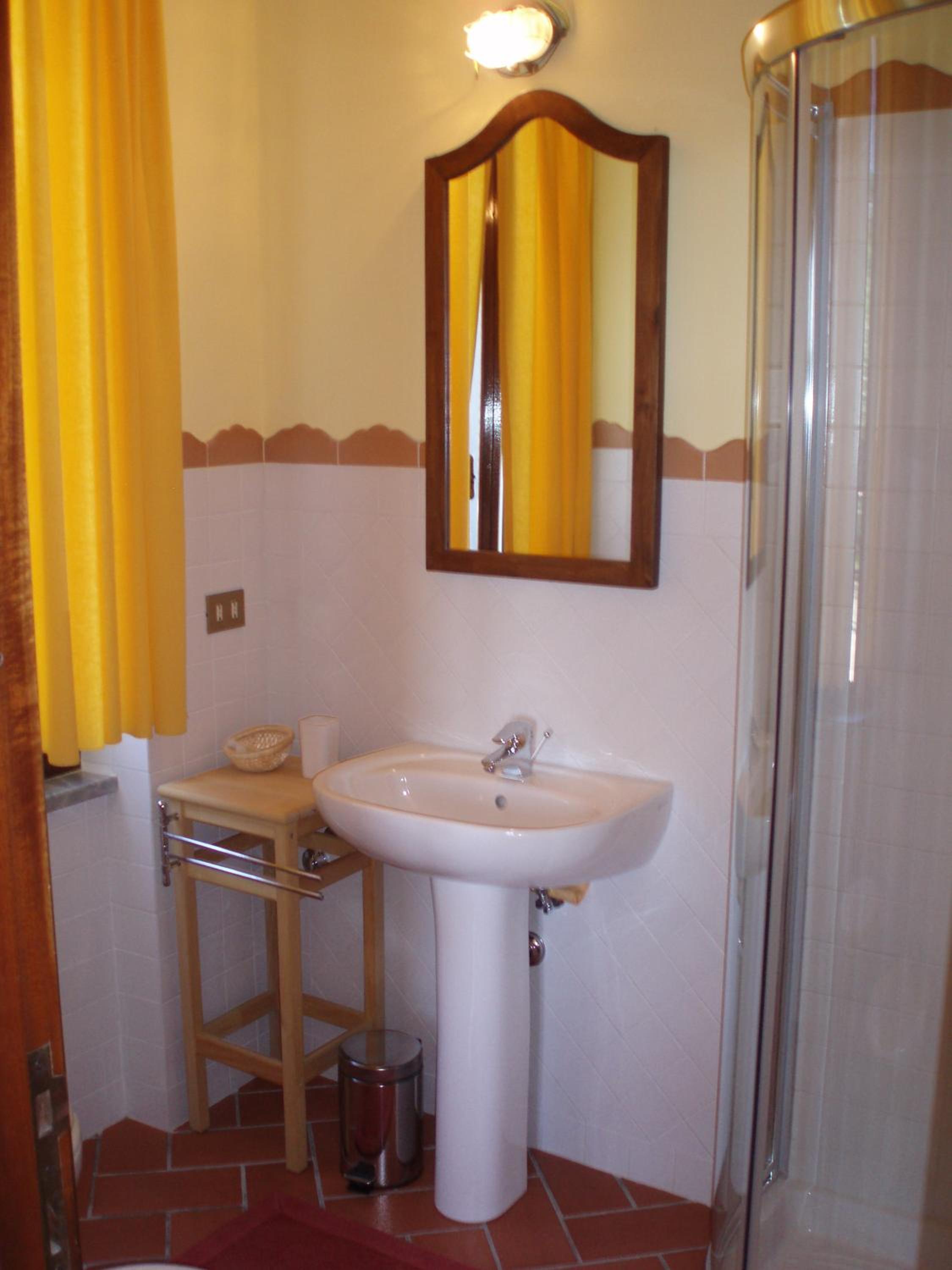 Triple Room with Private Bathroom photo 3