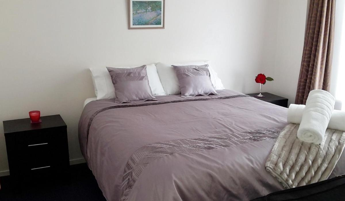 Queen Suite with Sea View photo 1