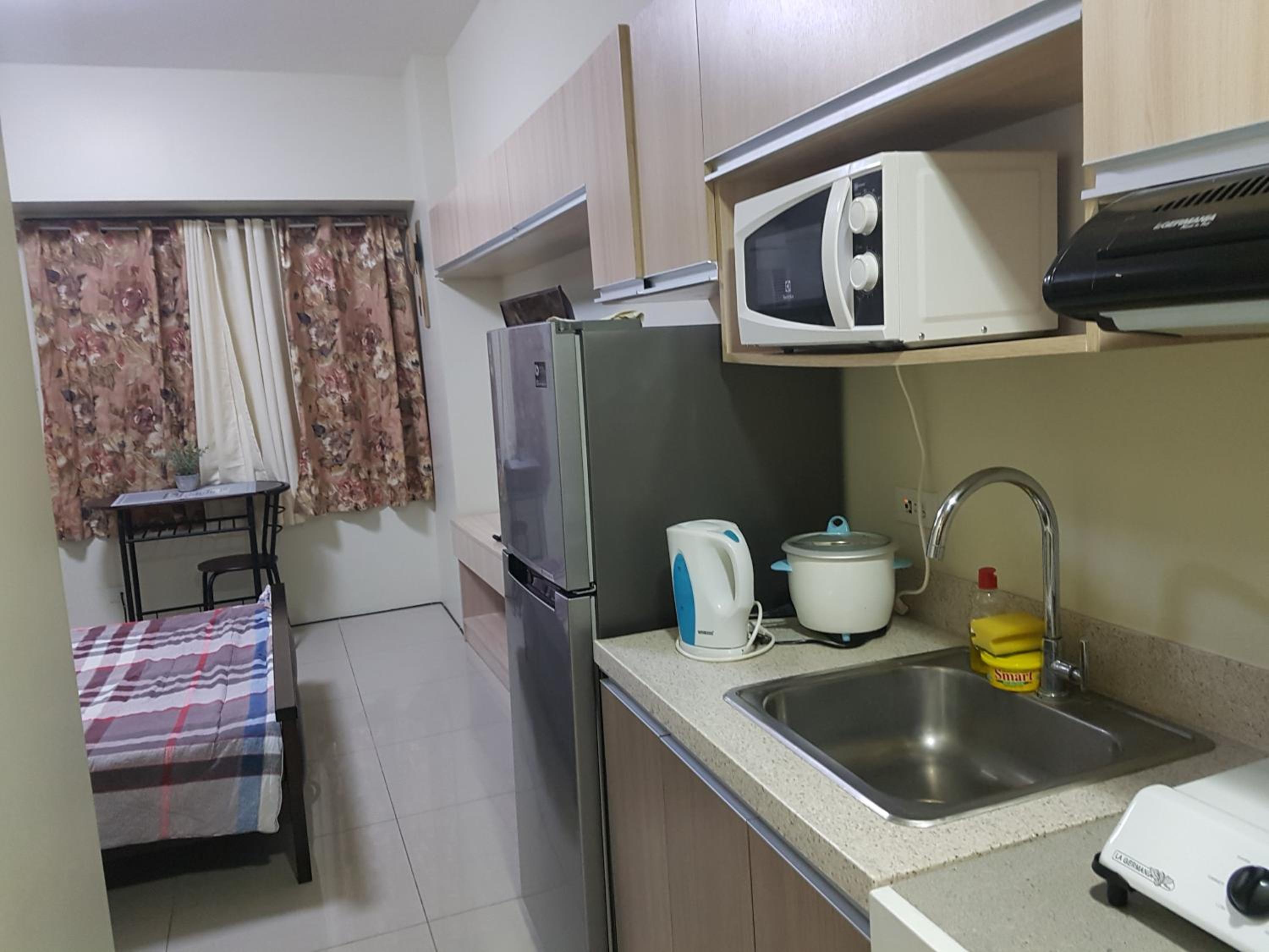 Apartment with Sea View - Photo 5