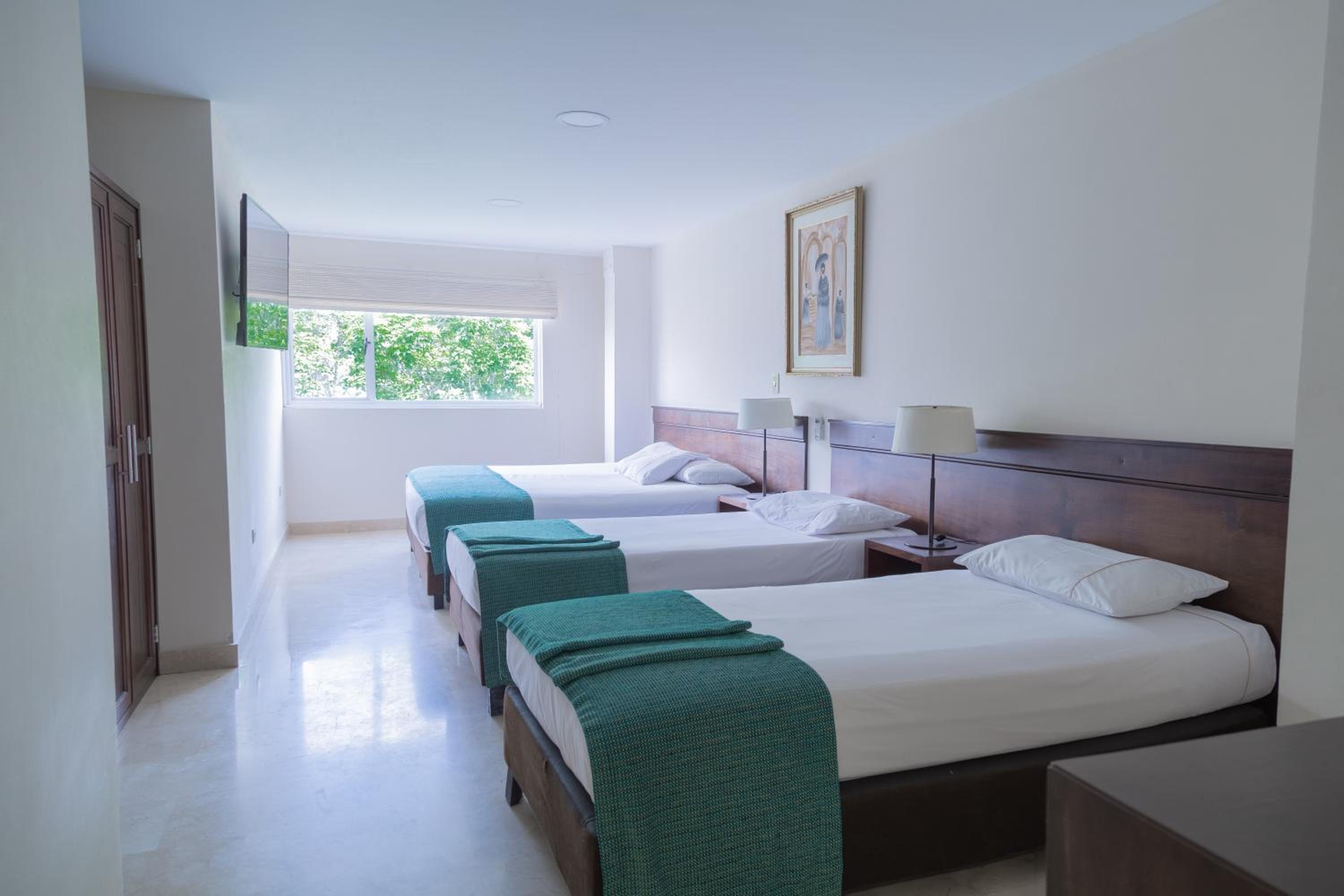 Double or Twin Room - Photo 15