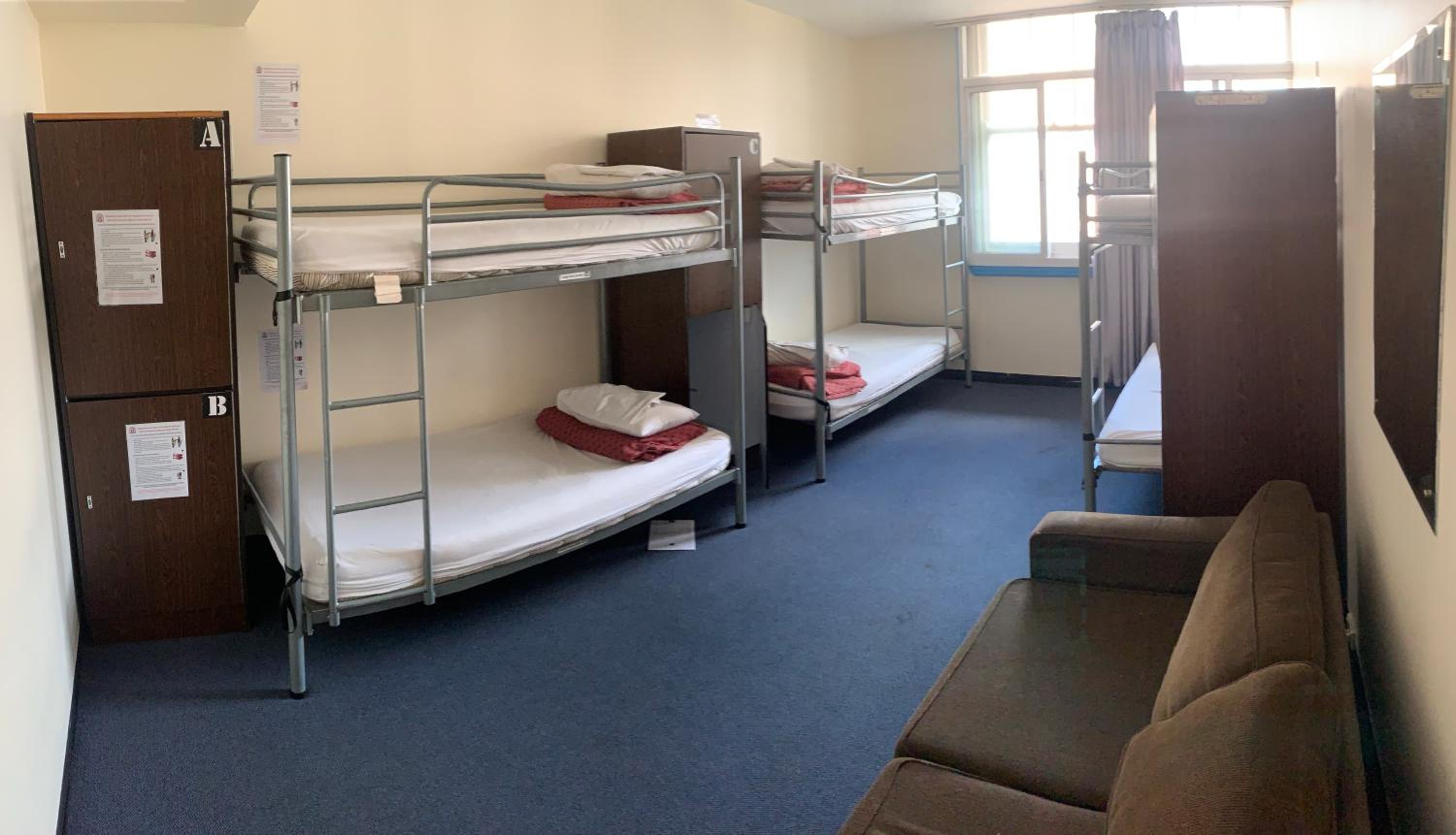 Bed in 6-Bed Female Dormitory Room photo 2