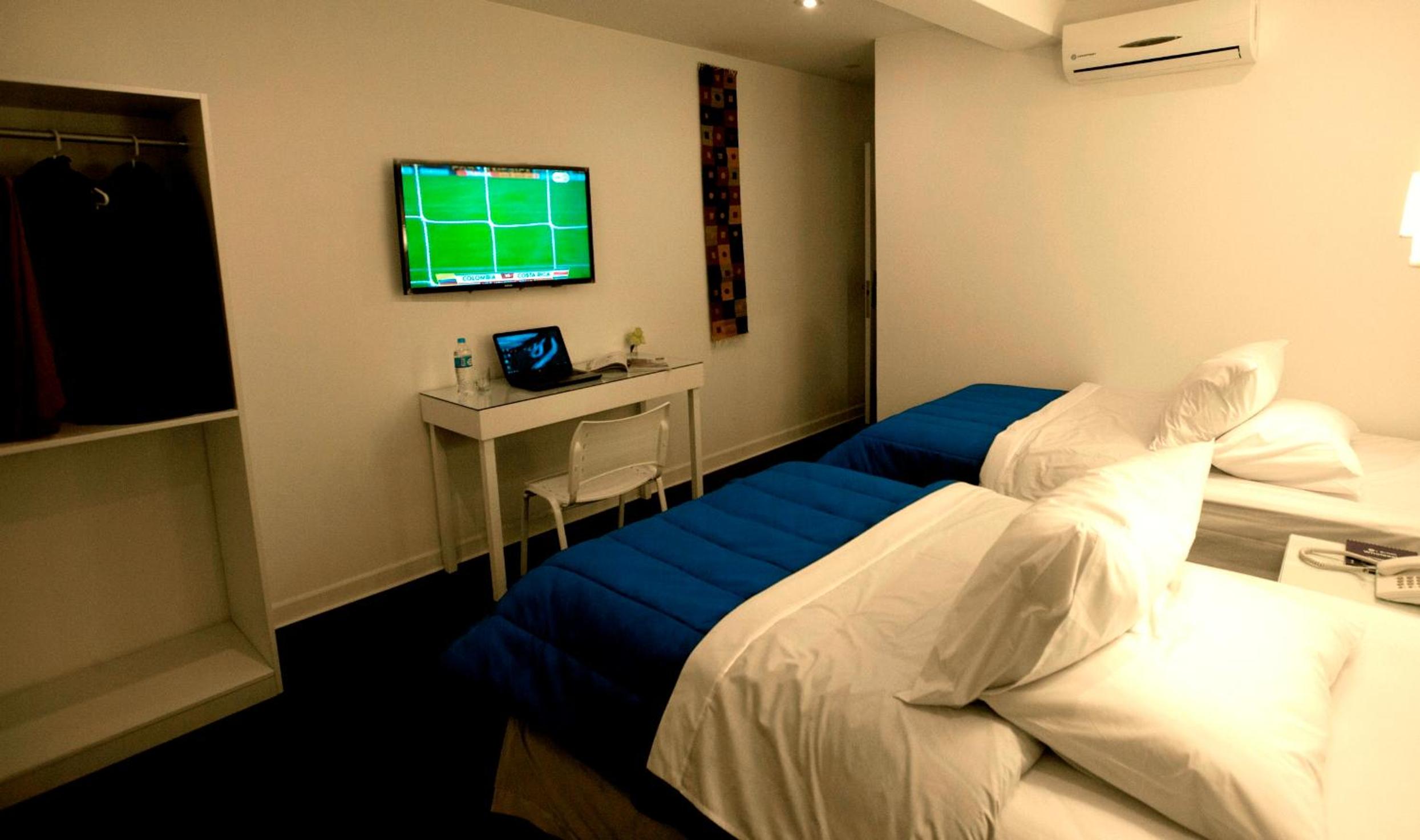 Twin Room - Photo 2
