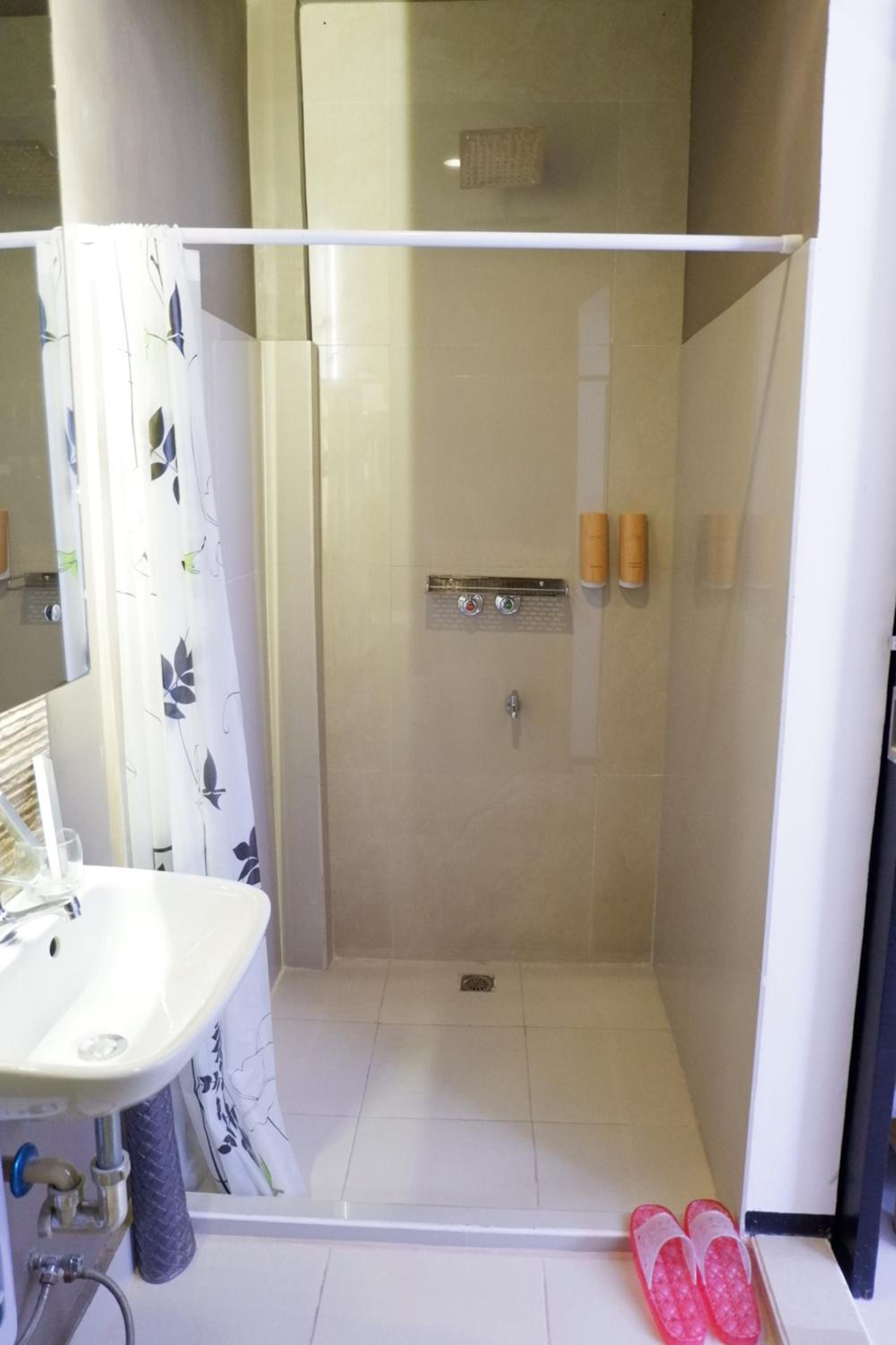Quadruple Room - Photo 6