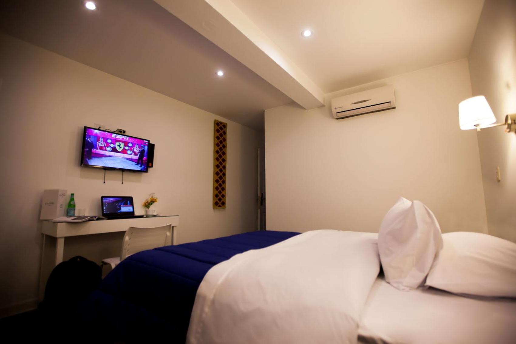 Double Room - Photo 2