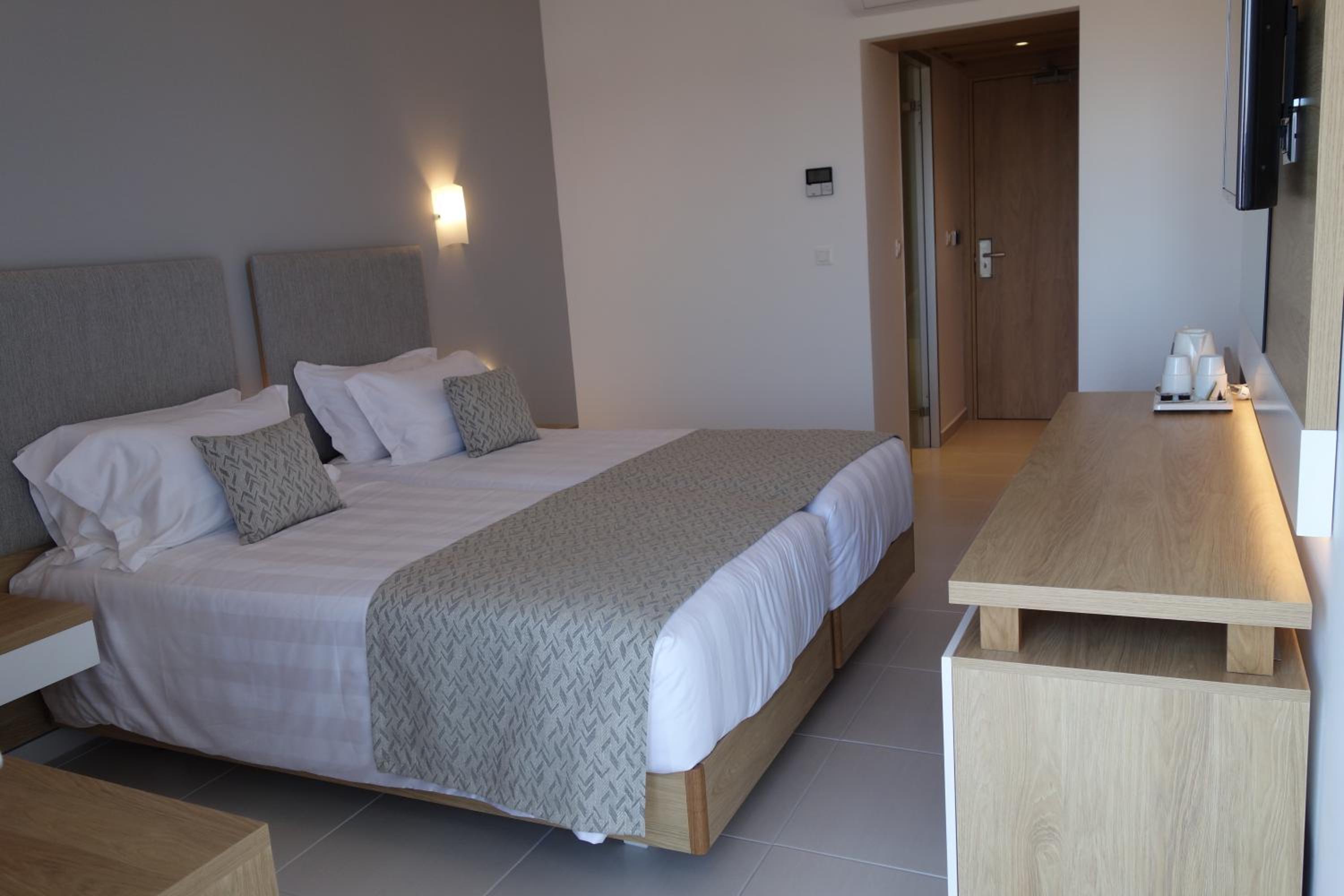 Double Room - Photo 5