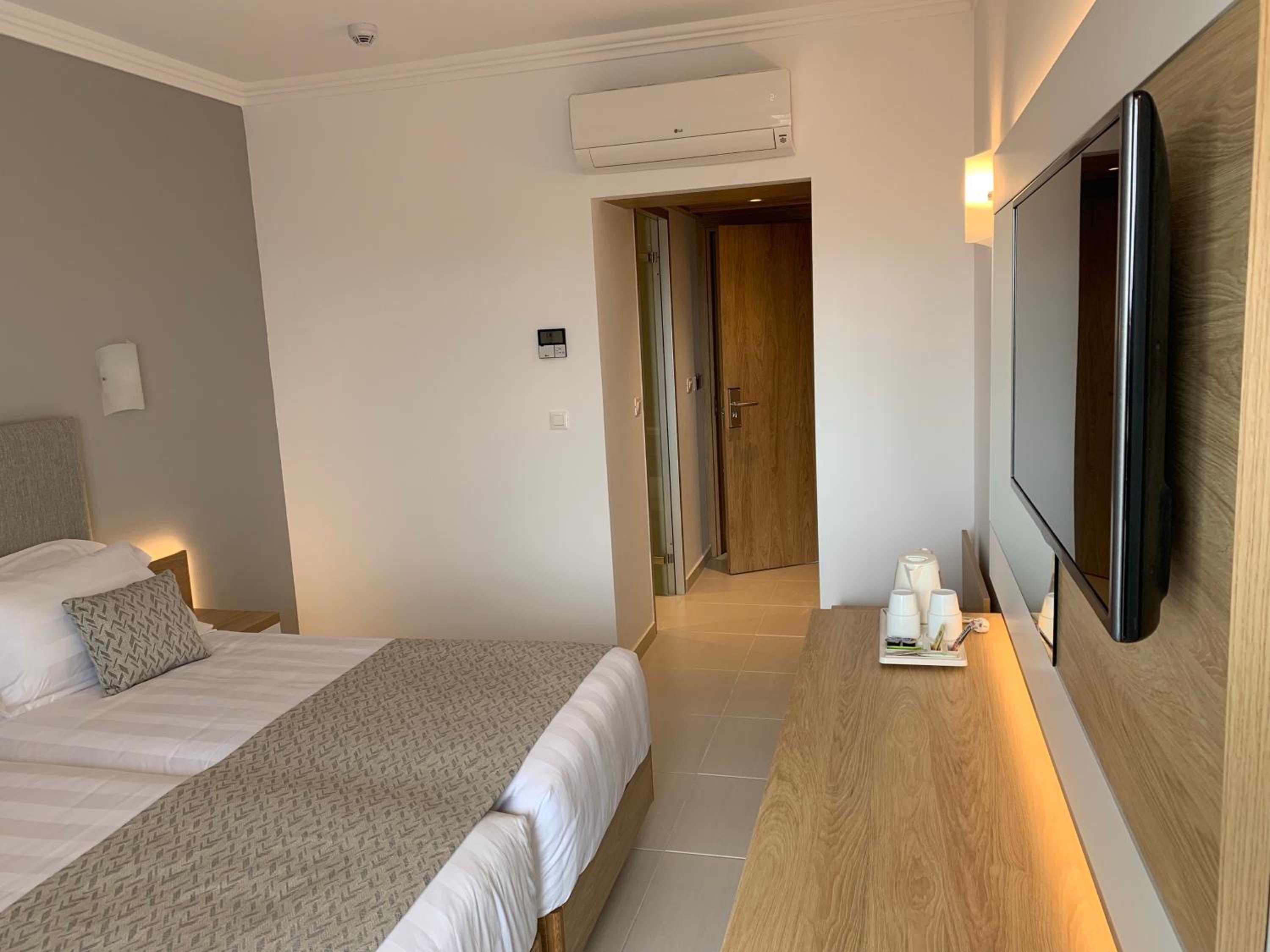 Double Room - Photo 4