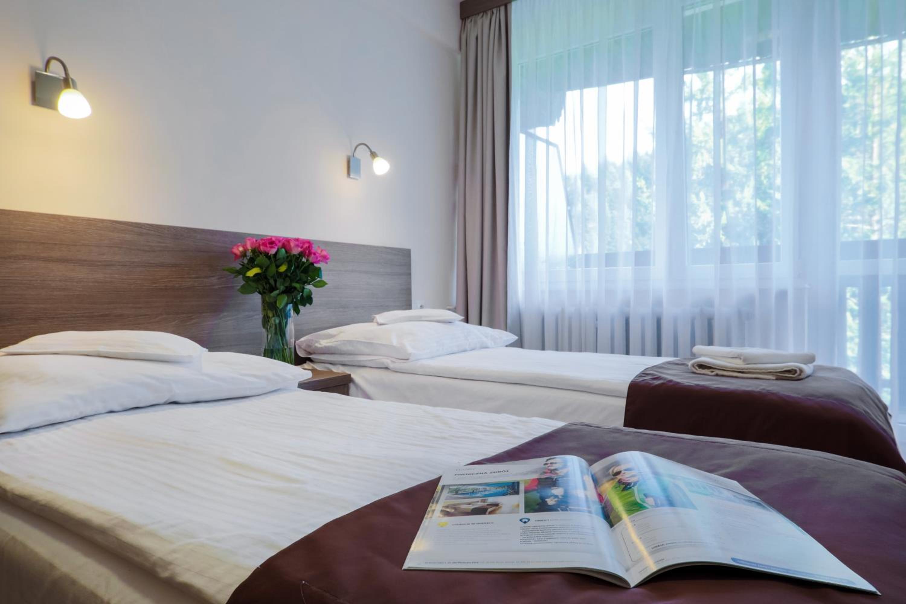 Twin Room - Photo 5