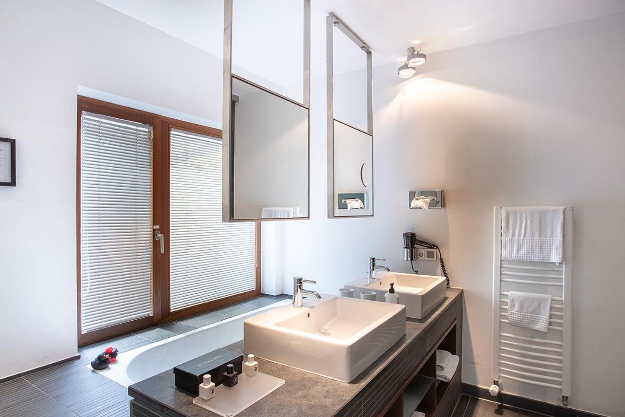 Suite - Photo 5