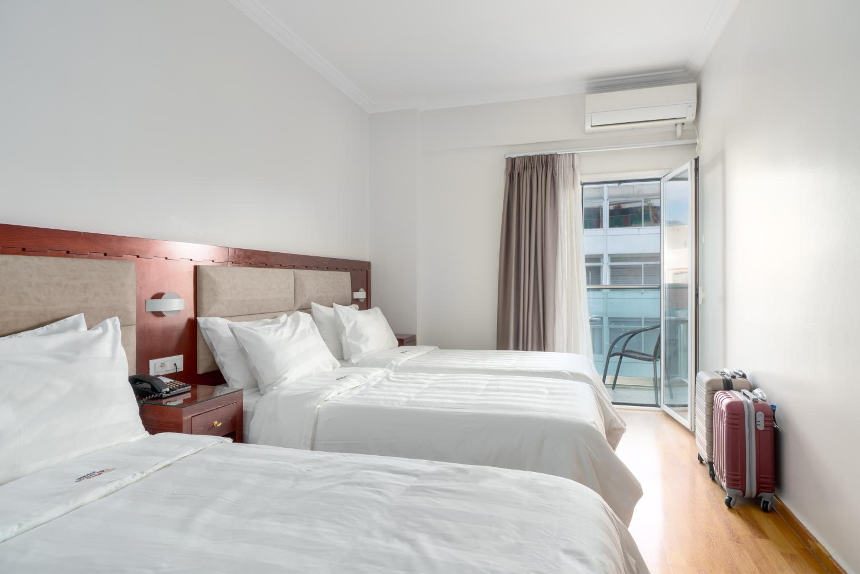 Triple Room with Balcony photo 1