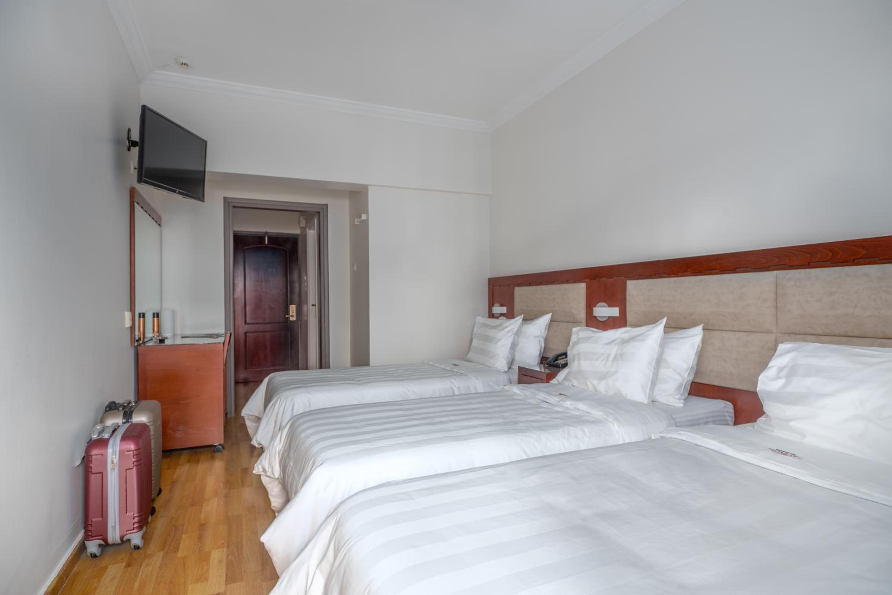 Triple Room with Balcony photo 2