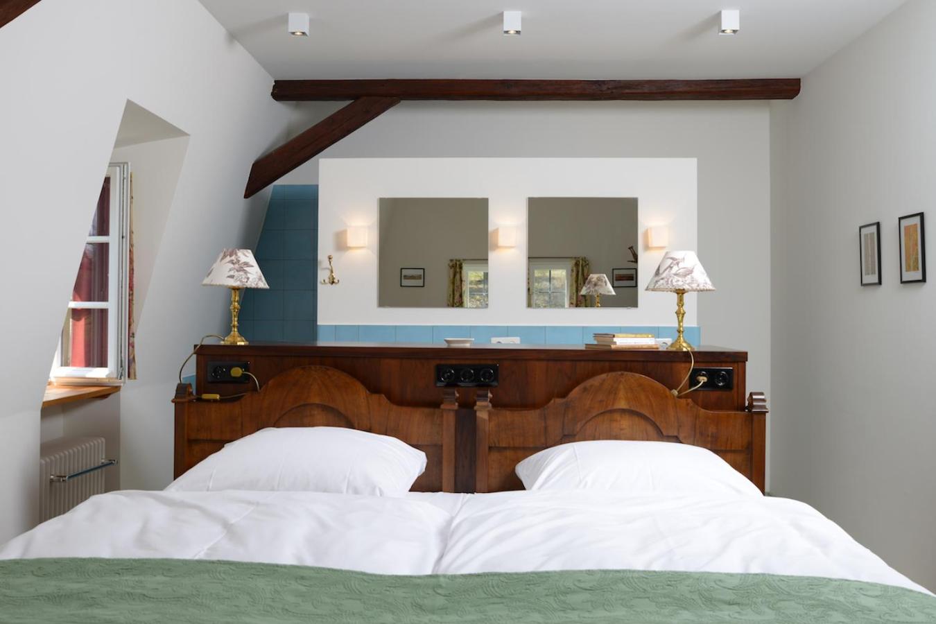 Deluxe Double Room with Shower photo 1