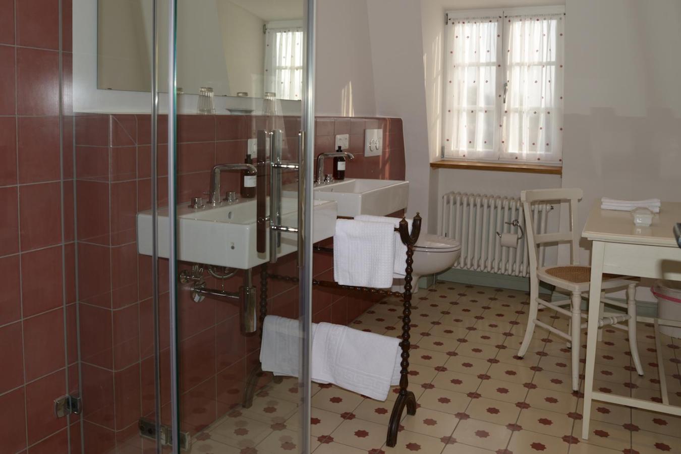 Deluxe Double or Twin Room photo 3
