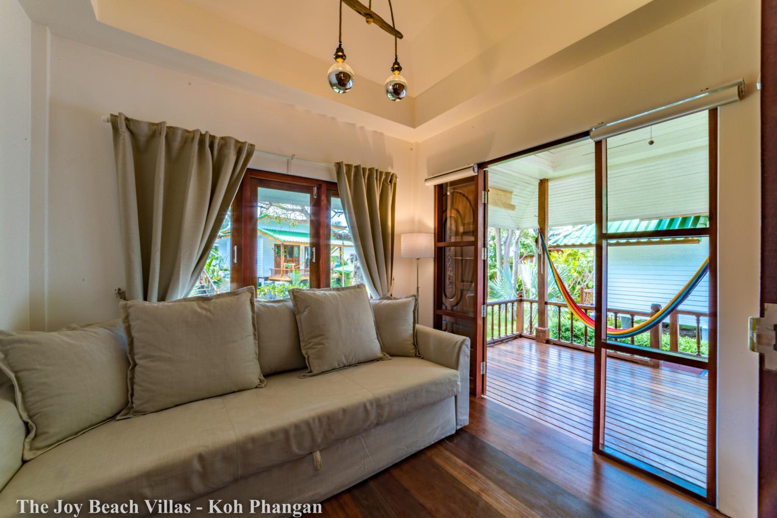 Villa with Garden View