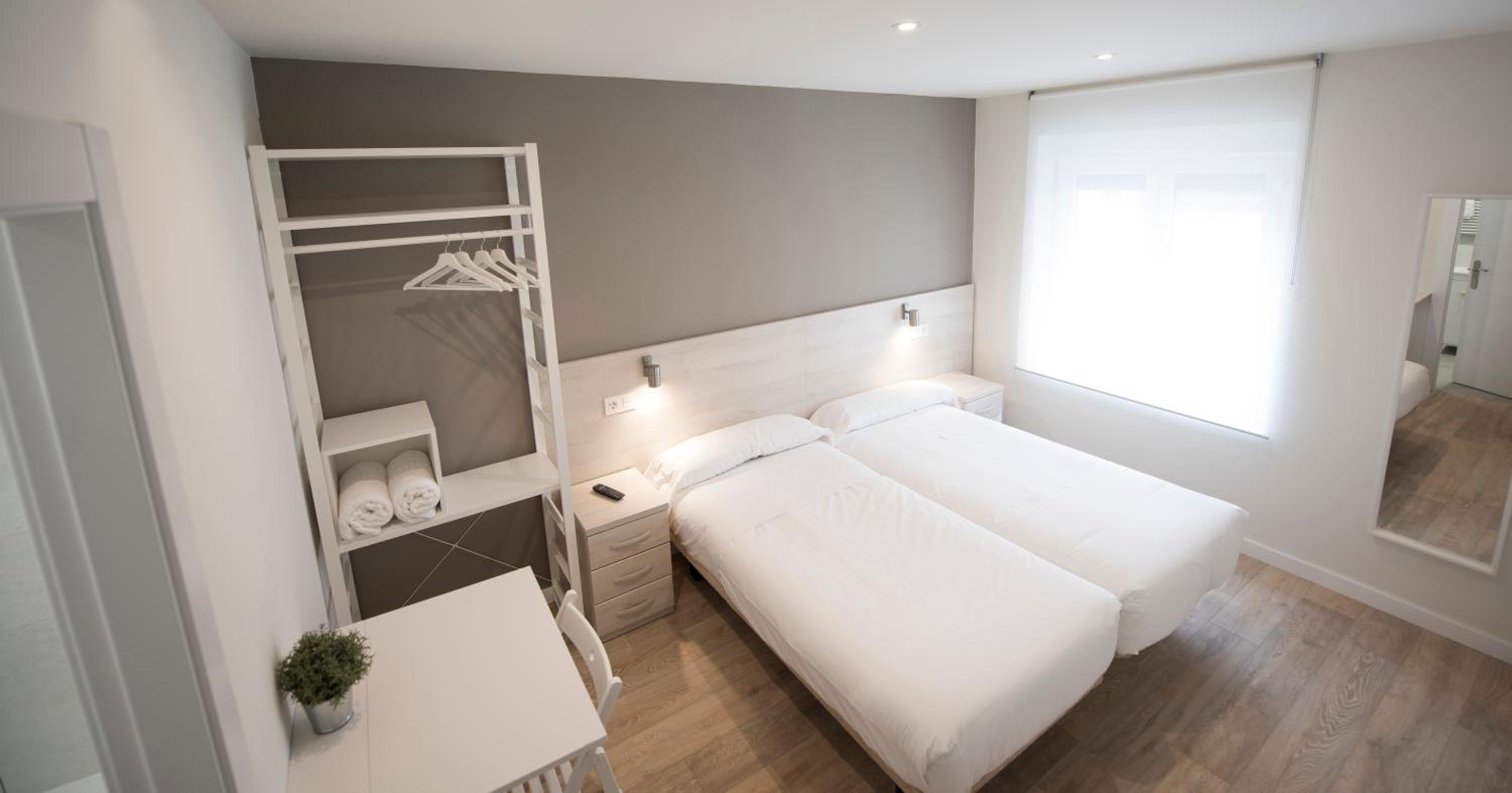 Habitación Doble con Baño Privado