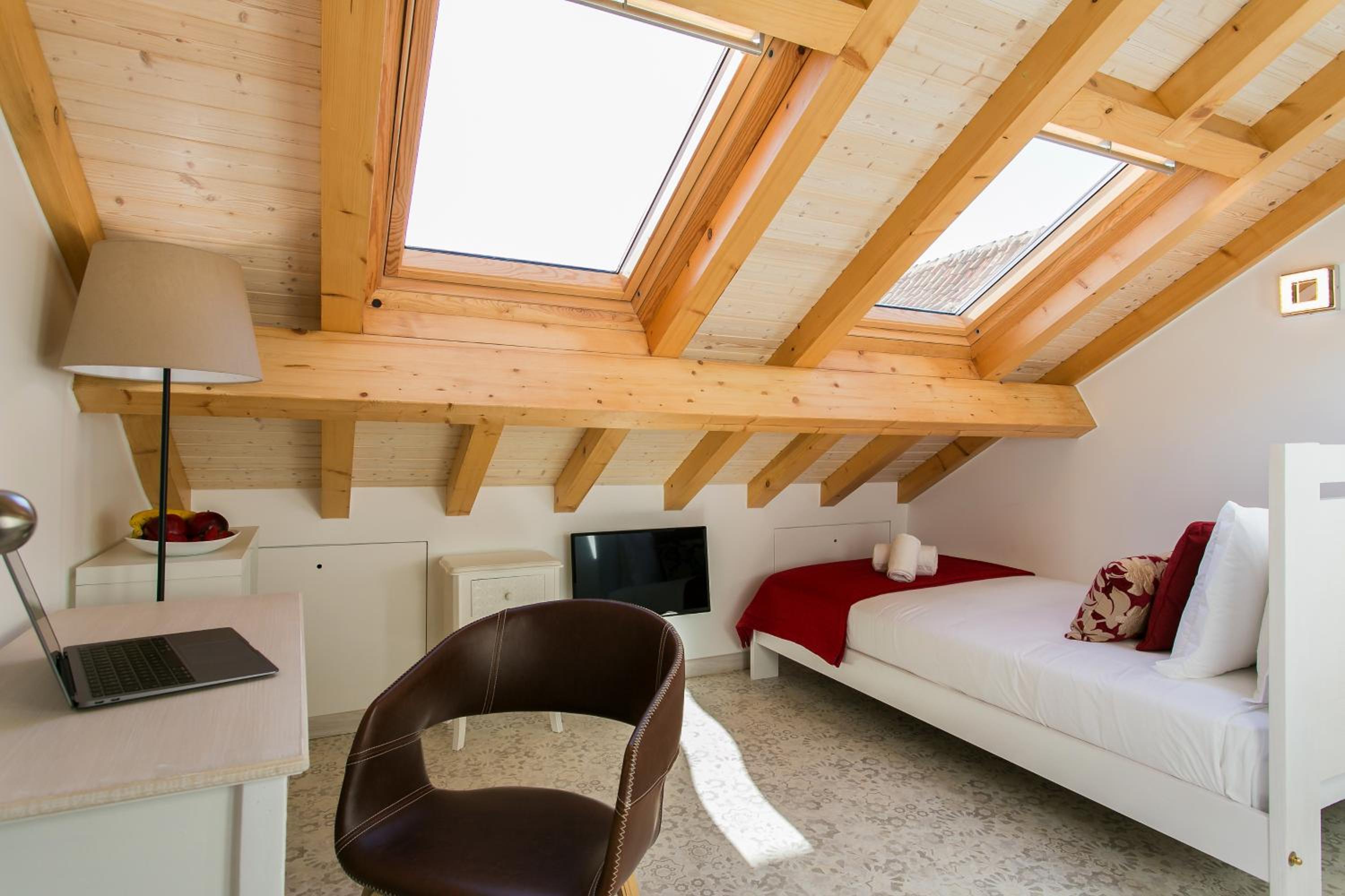 Junior Single Suite photo 1