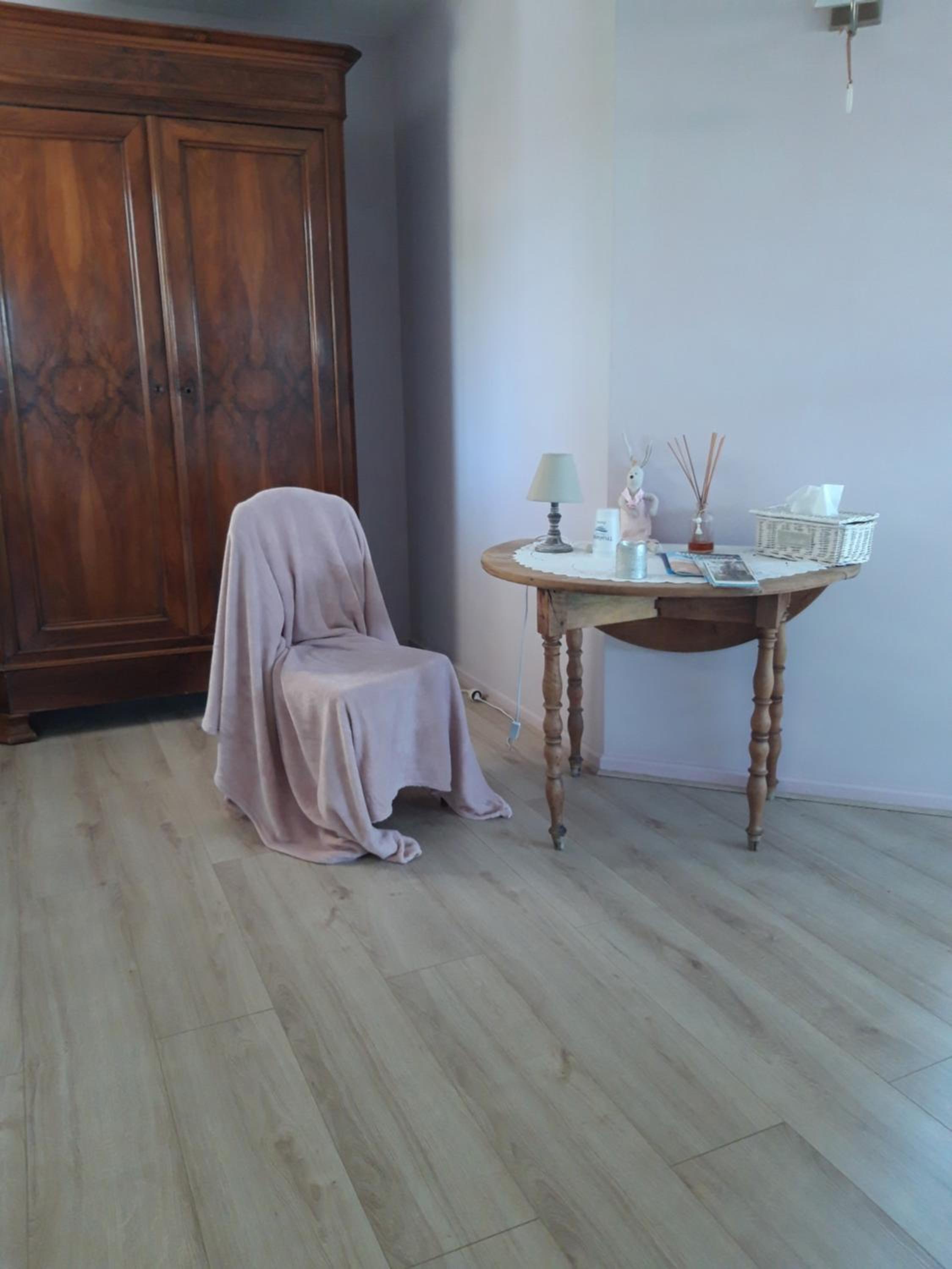 Double Room with Private Bathroom - Photo 4