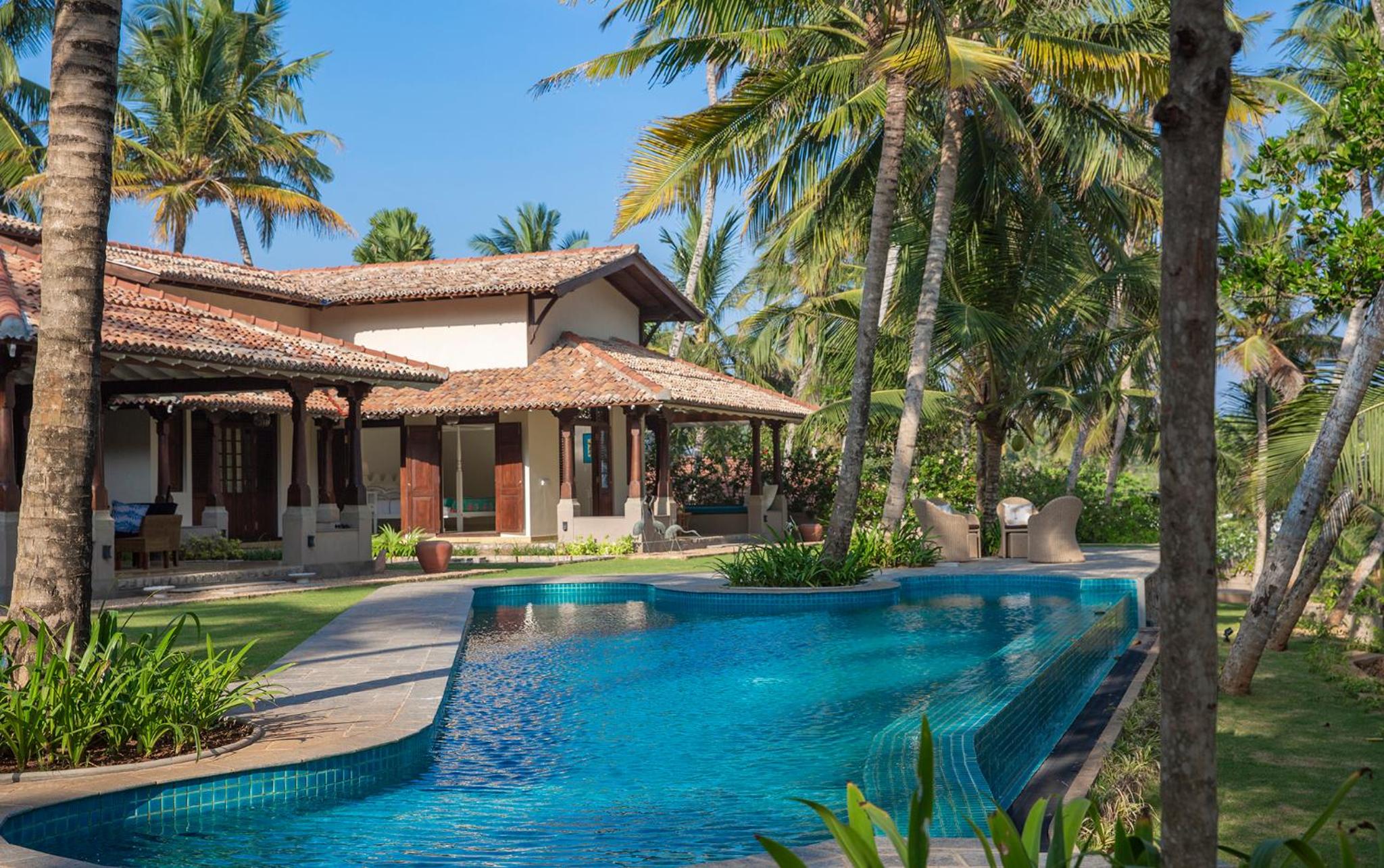 Villa photo 2