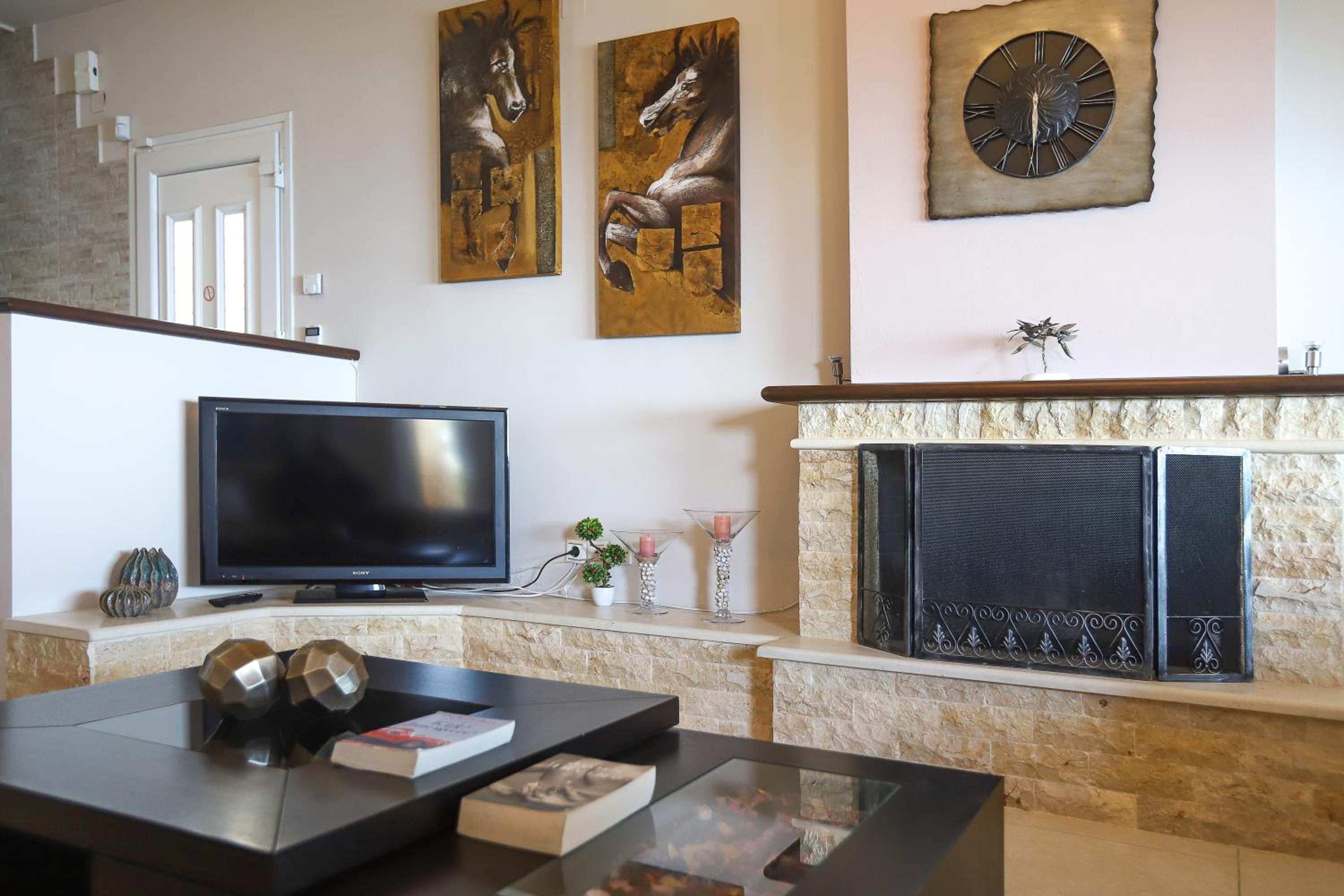 Villa with Sea View photo 2